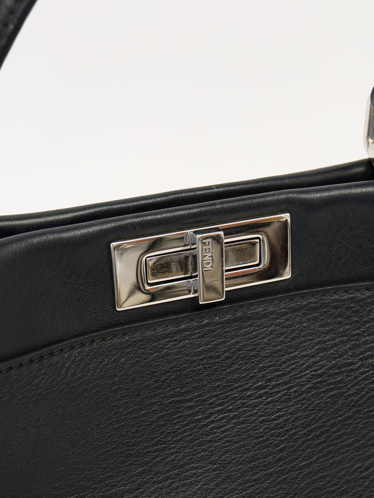 Сумки Fendi Peekaboo изображение #6