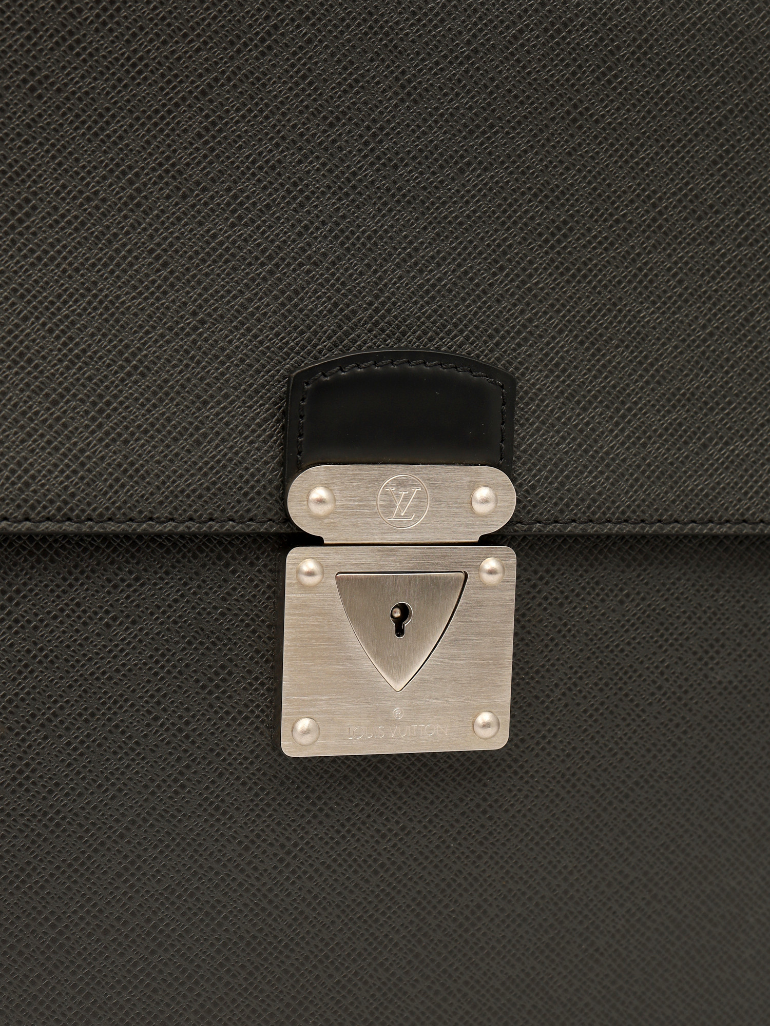Louis Vuitton Robusto  5