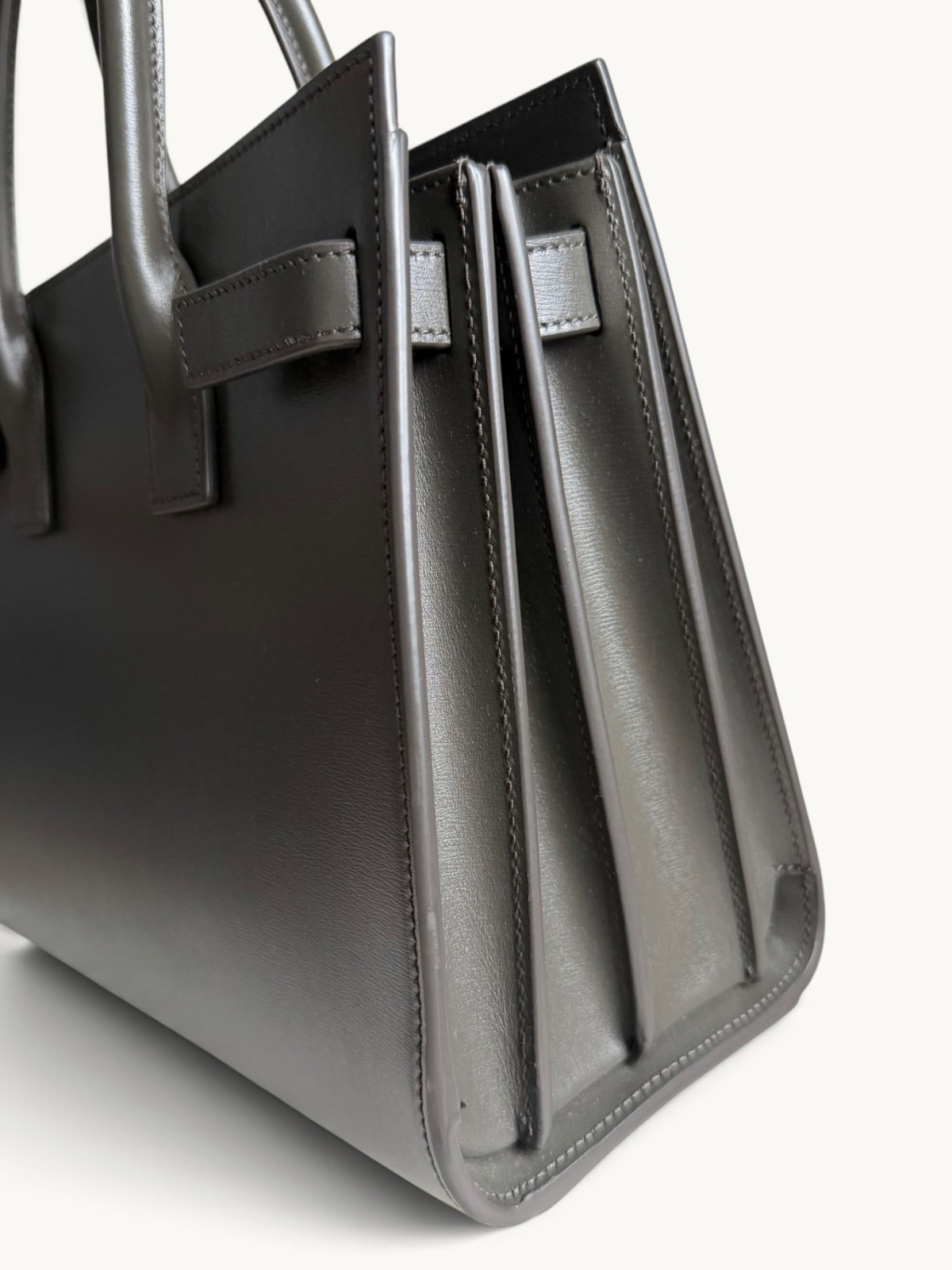 Сумки Saint Laurent Sac De Jour изображение #6