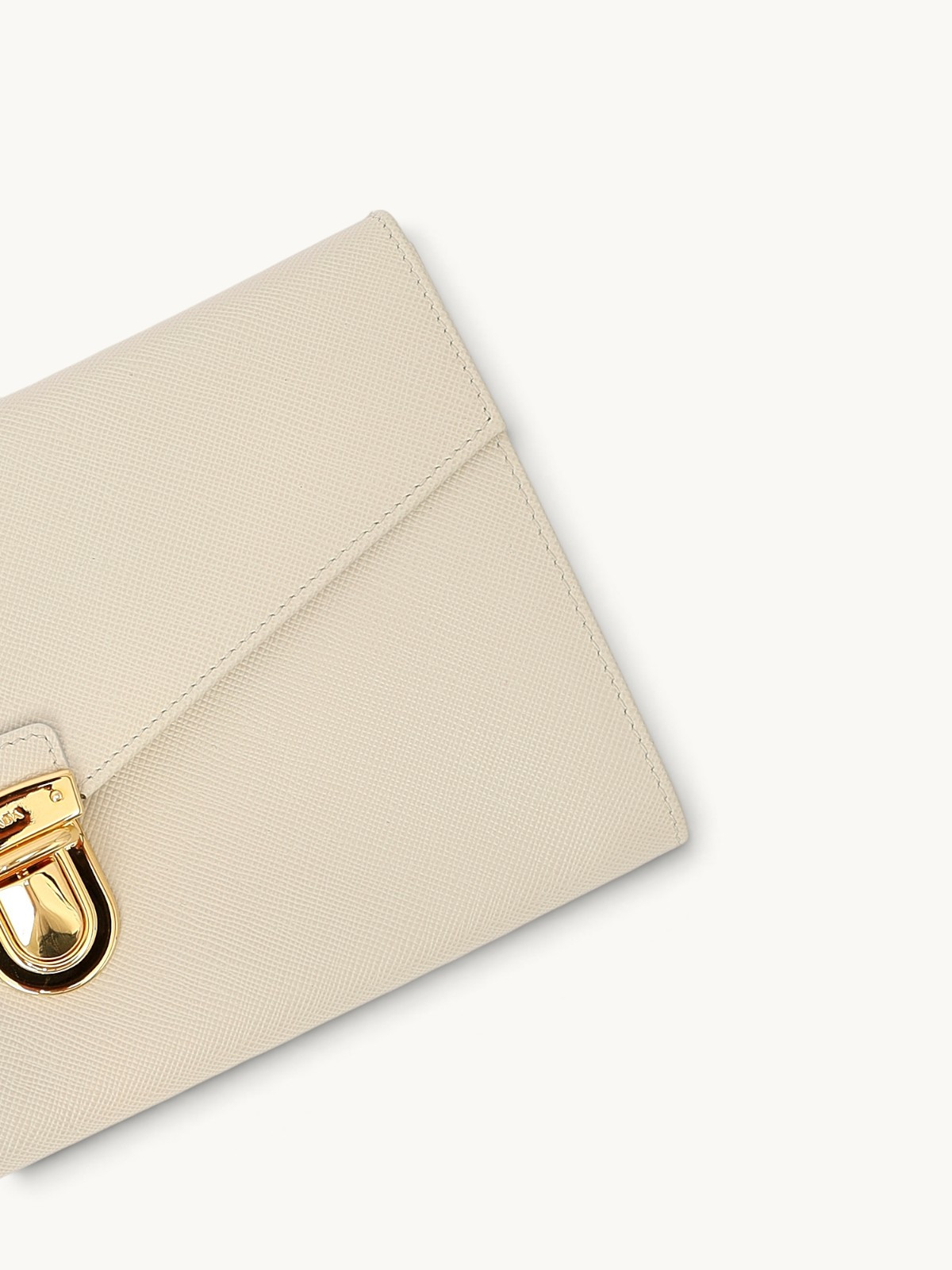 Prada   5