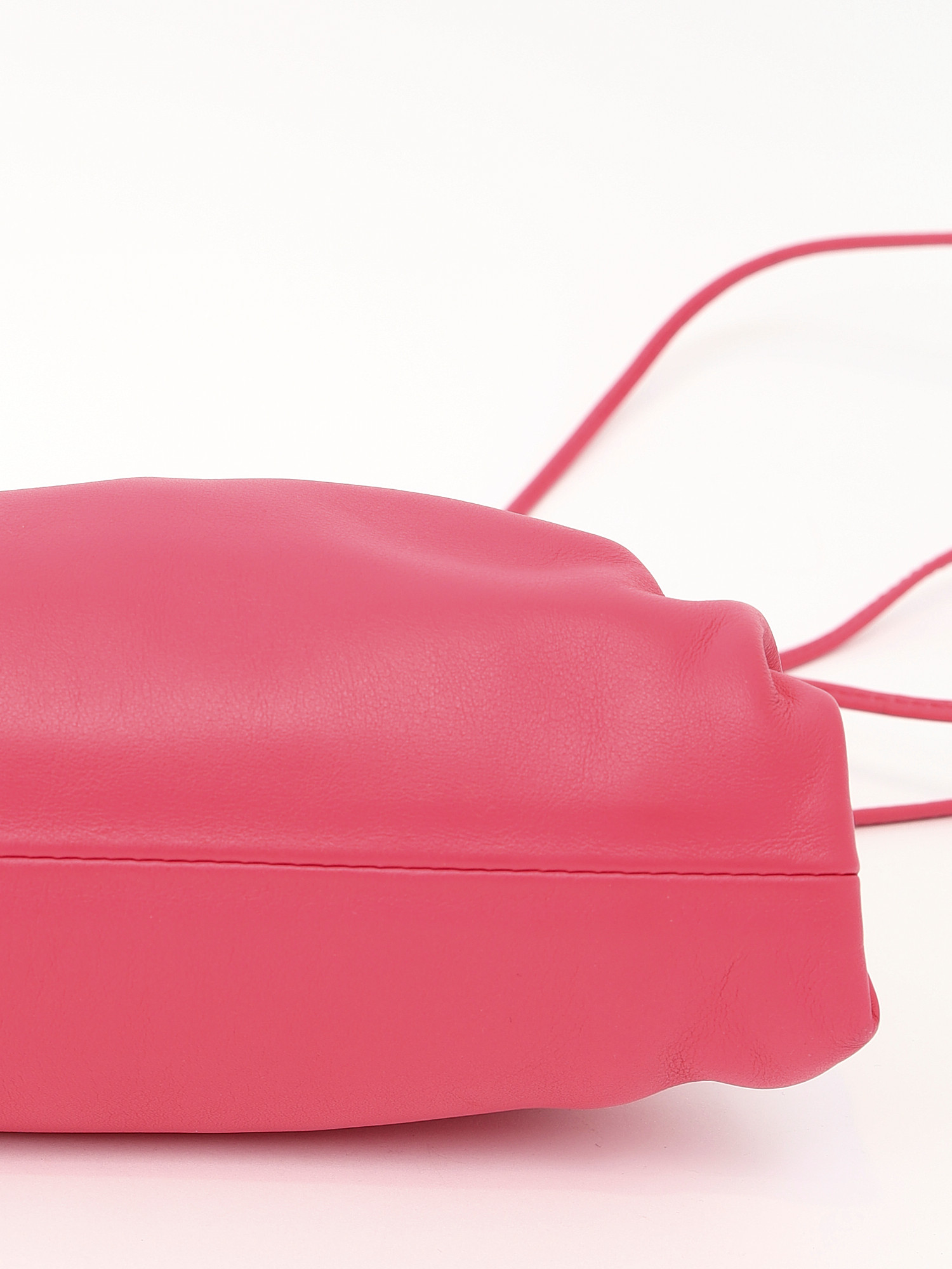 Сумки Bottega Veneta Pouch изображение #9