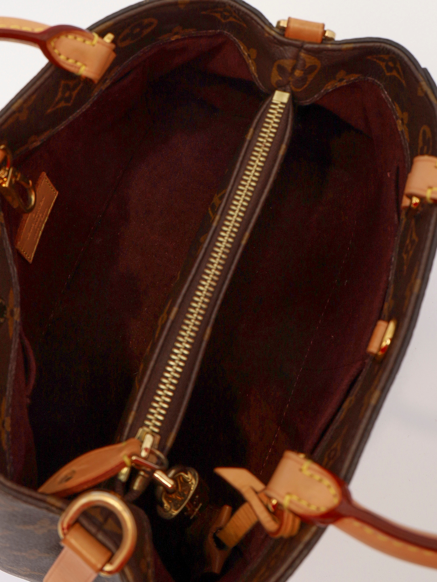 Сумки Louis Vuitton Montaigne изображение #10
