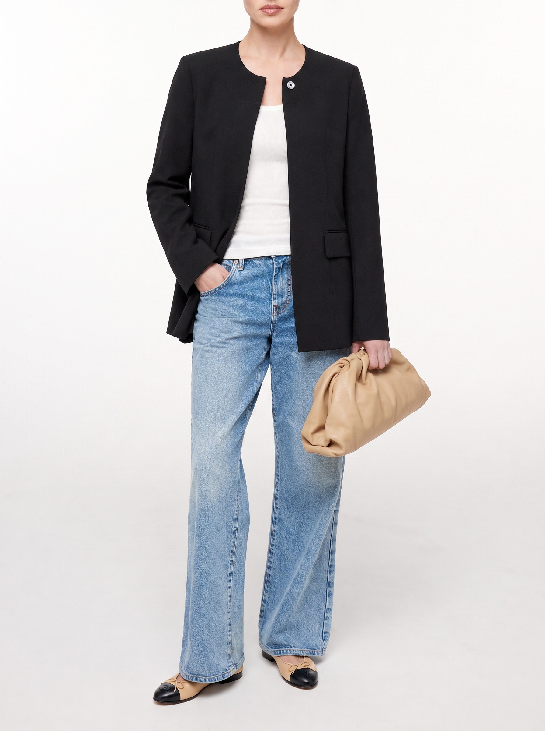 Bottega Veneta Pouch  2