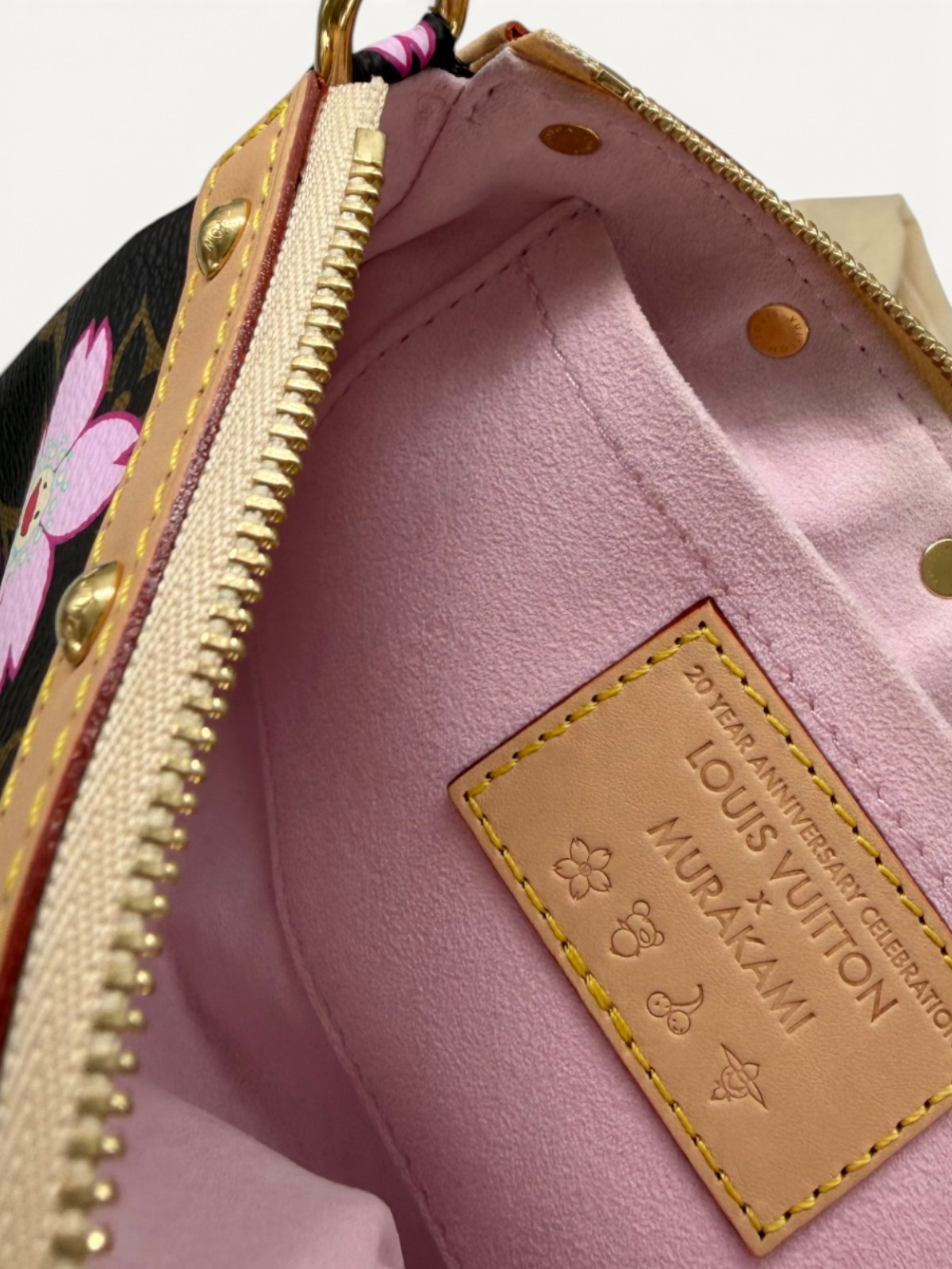 Сумки Louis Vuitton Pochette изображение #4
