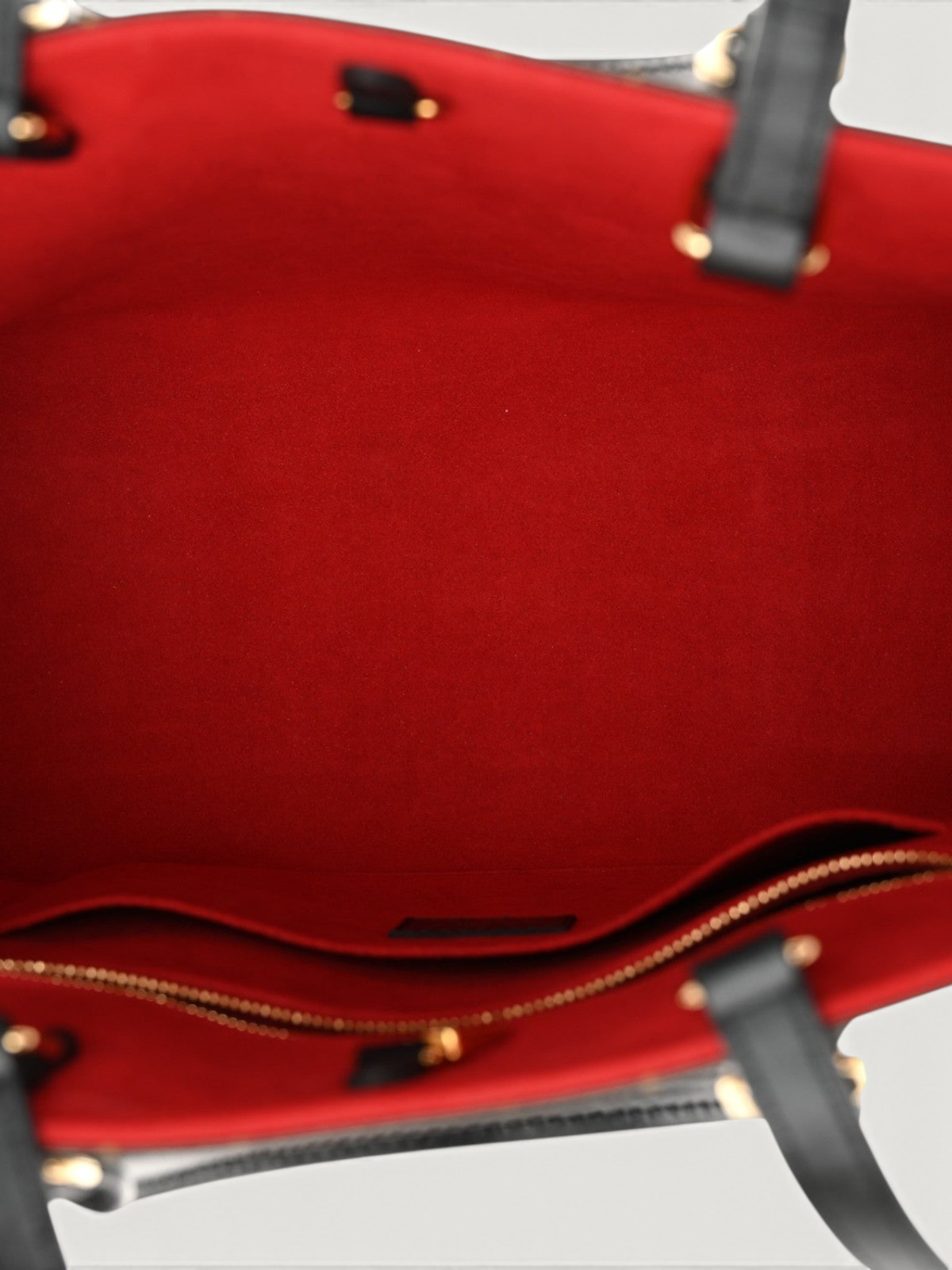 Сумки Louis Vuitton OnTheGo изображение #7
