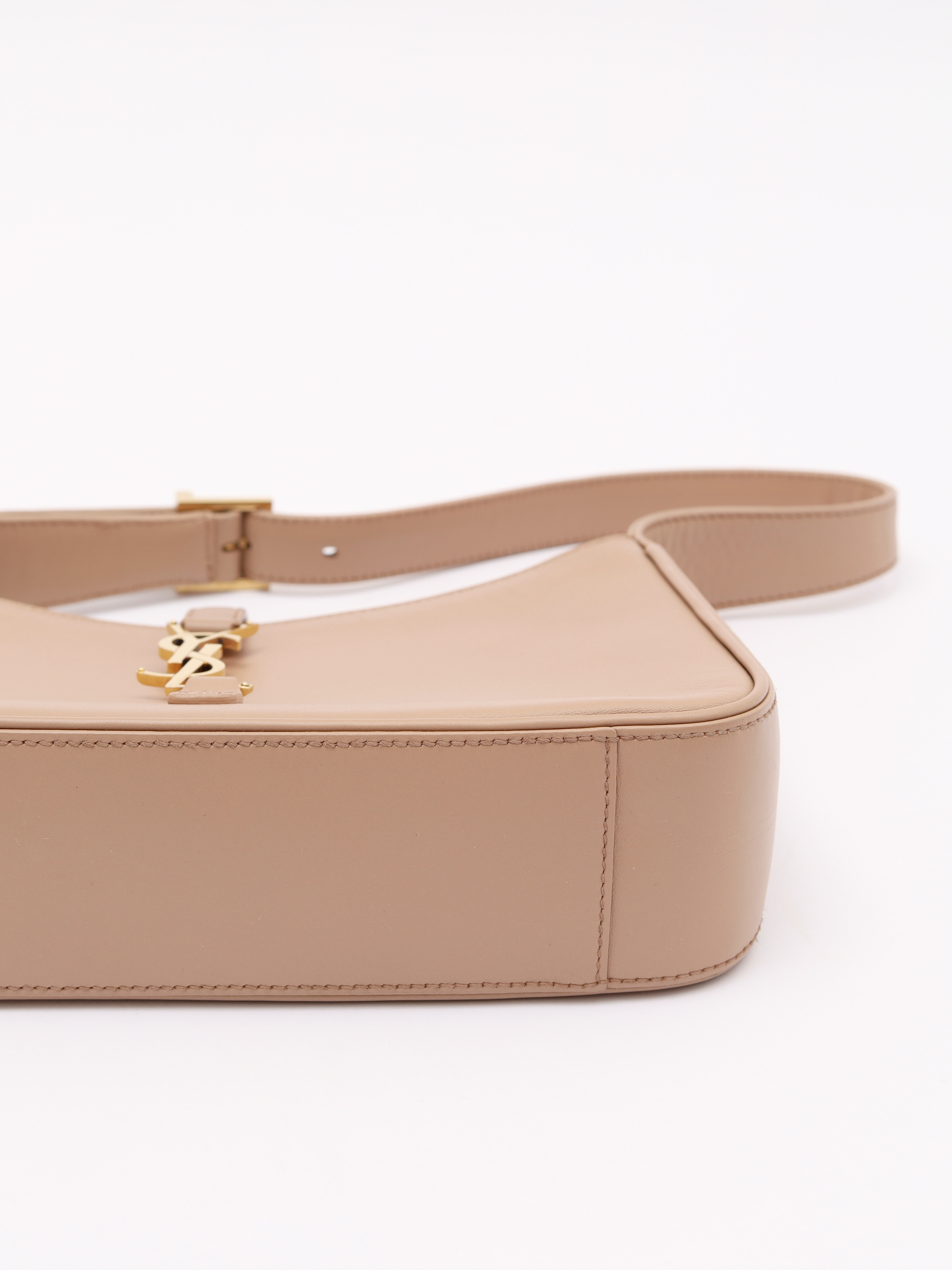 Сумки Saint Laurent Le 5 a 7 изображение #8