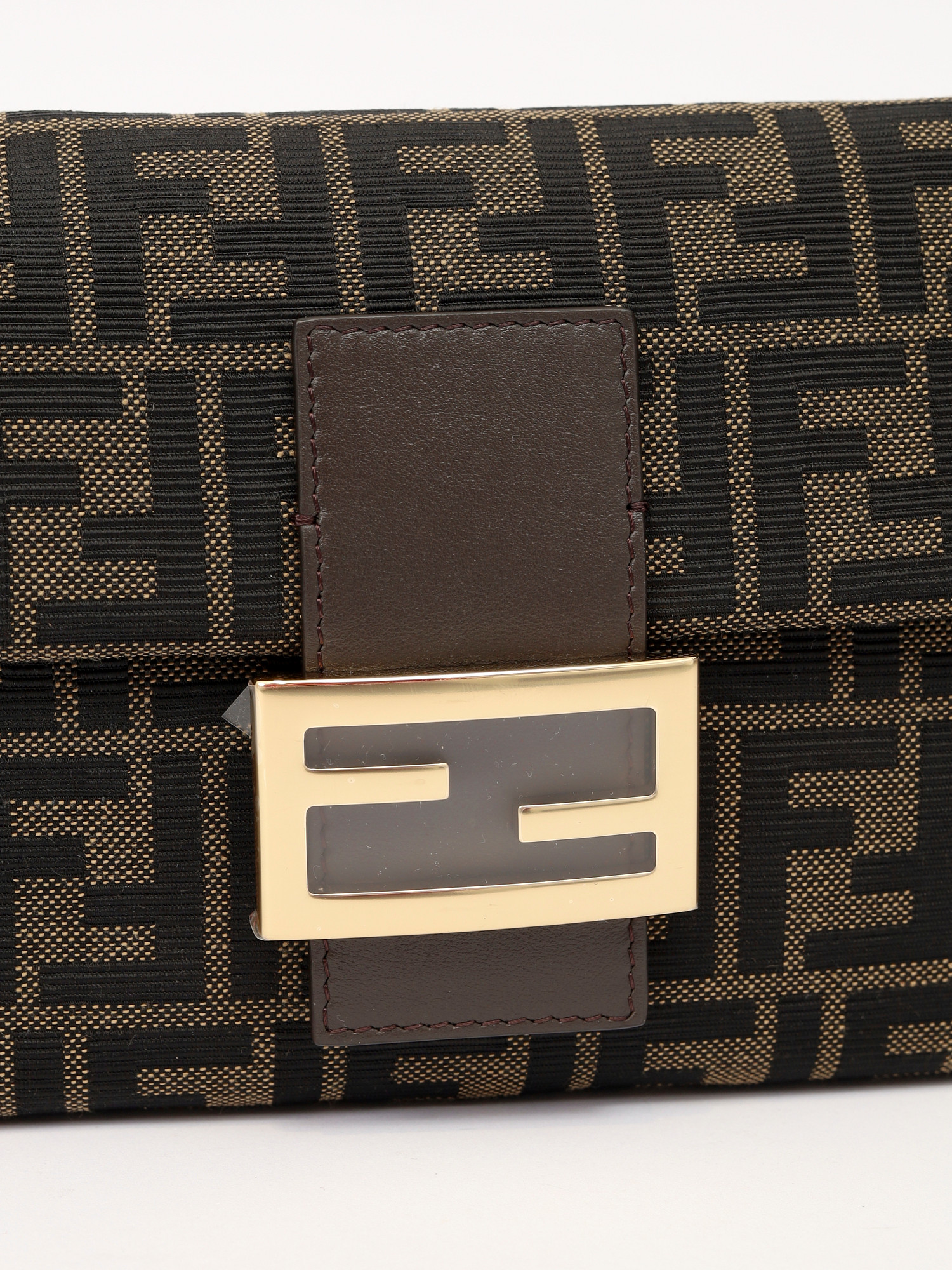 Fendi Baguette  5