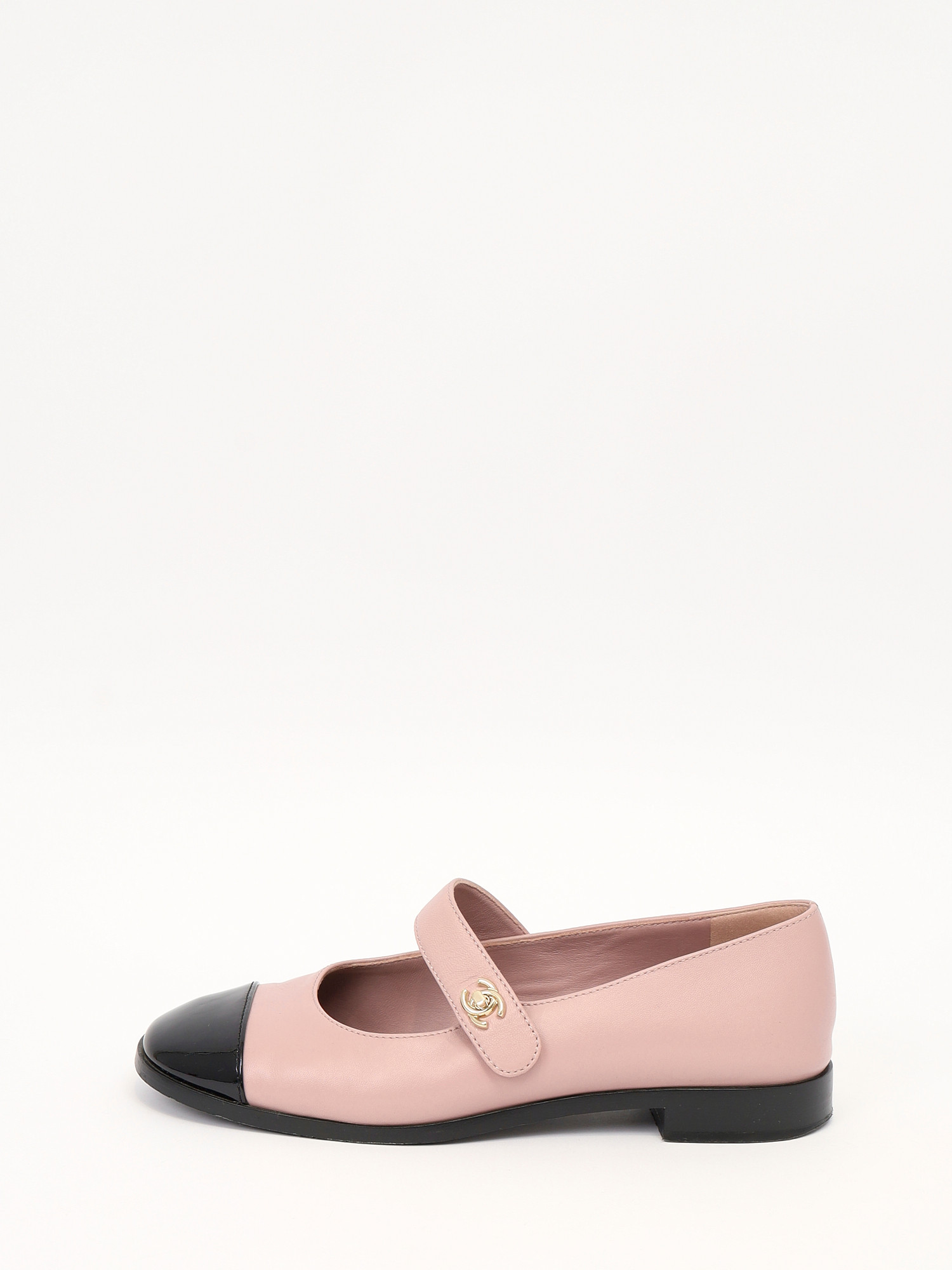 Chanel  39 2