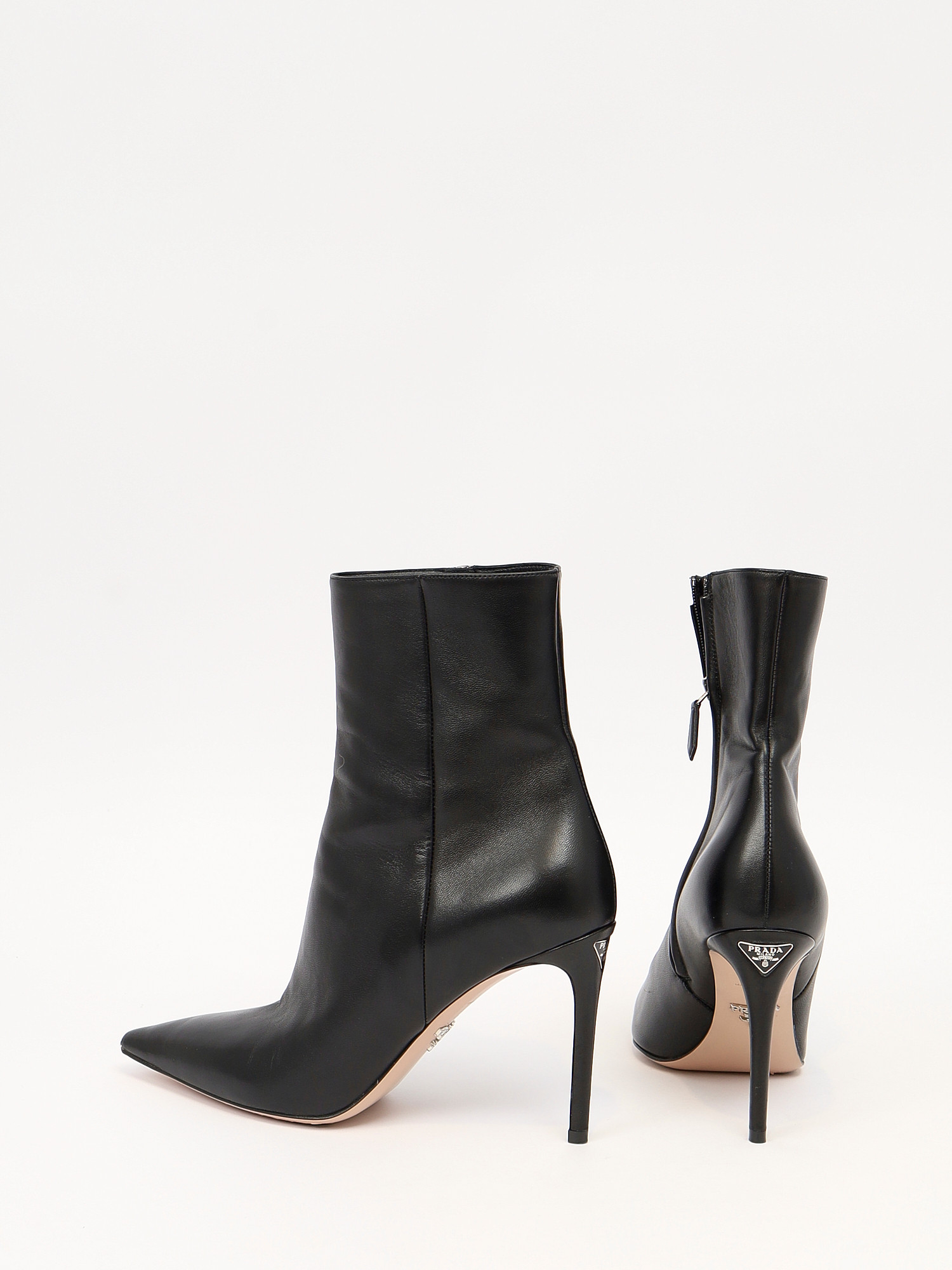 Prada  39 5