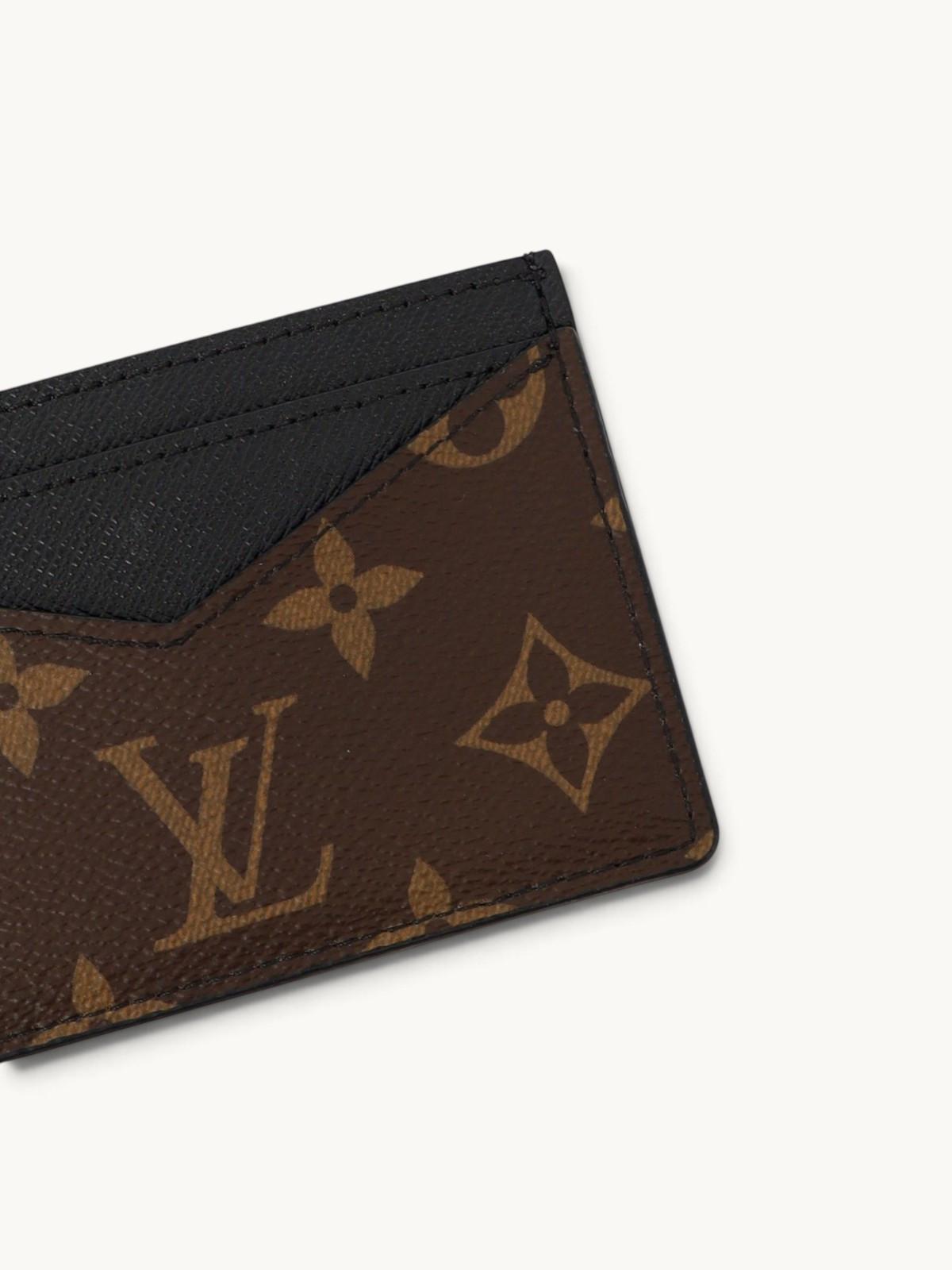 Louis Vuitton   4