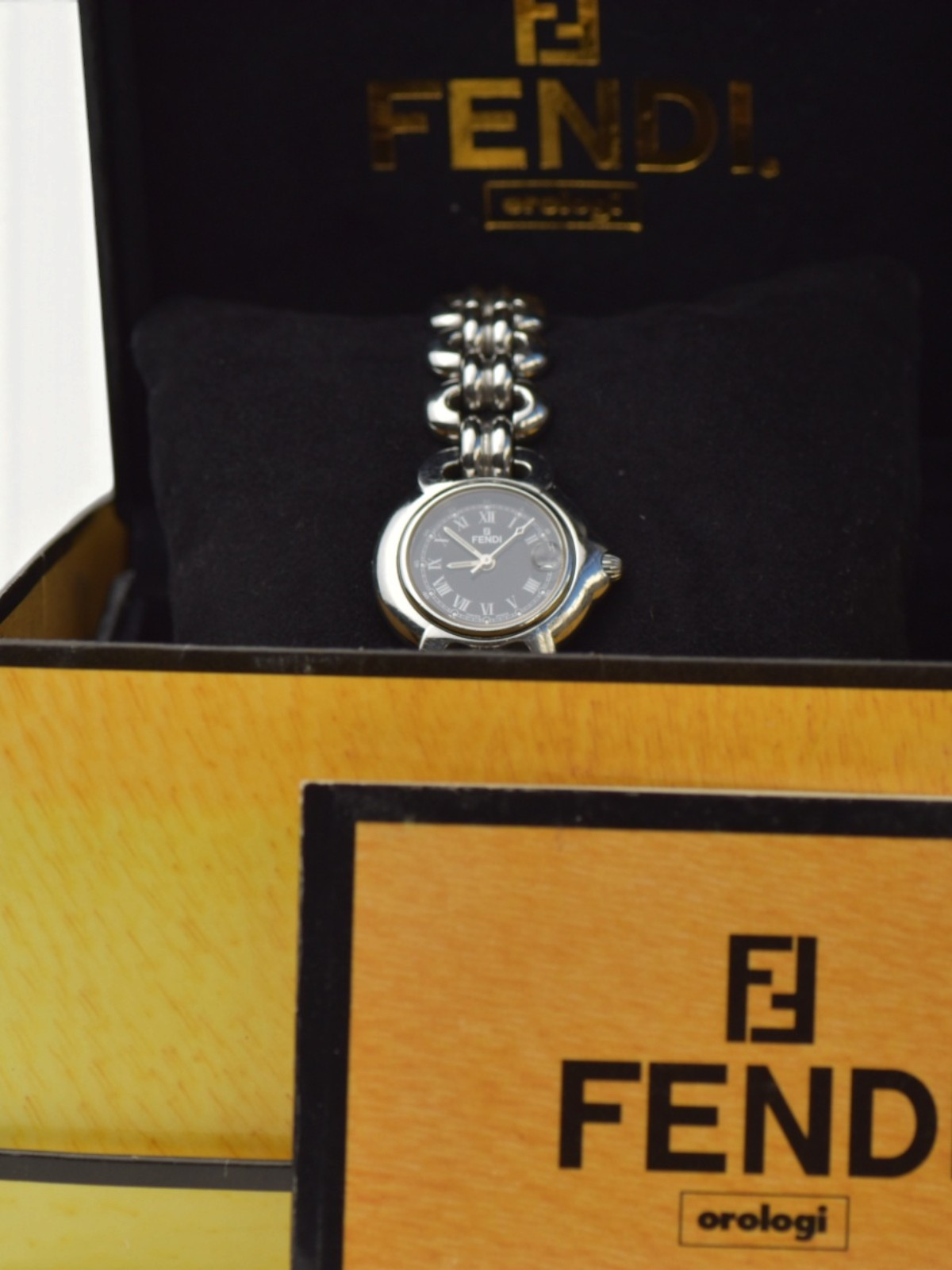 Fendi 1600L  2