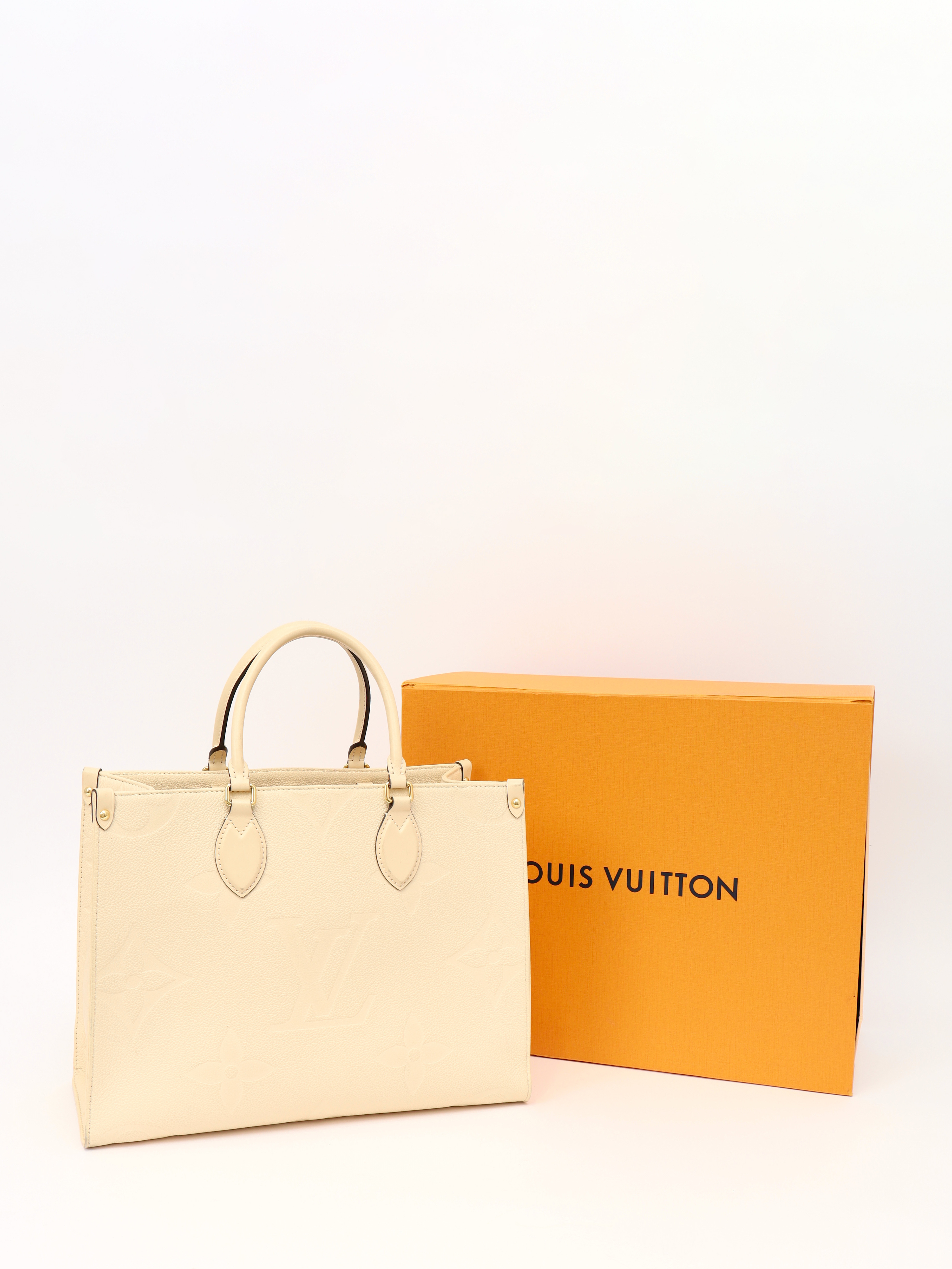 Louis Vuitton OnTheGo  5