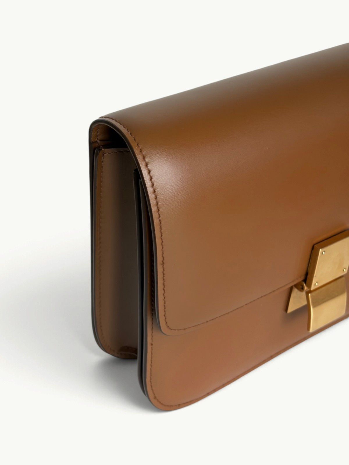 Celine Classic  5