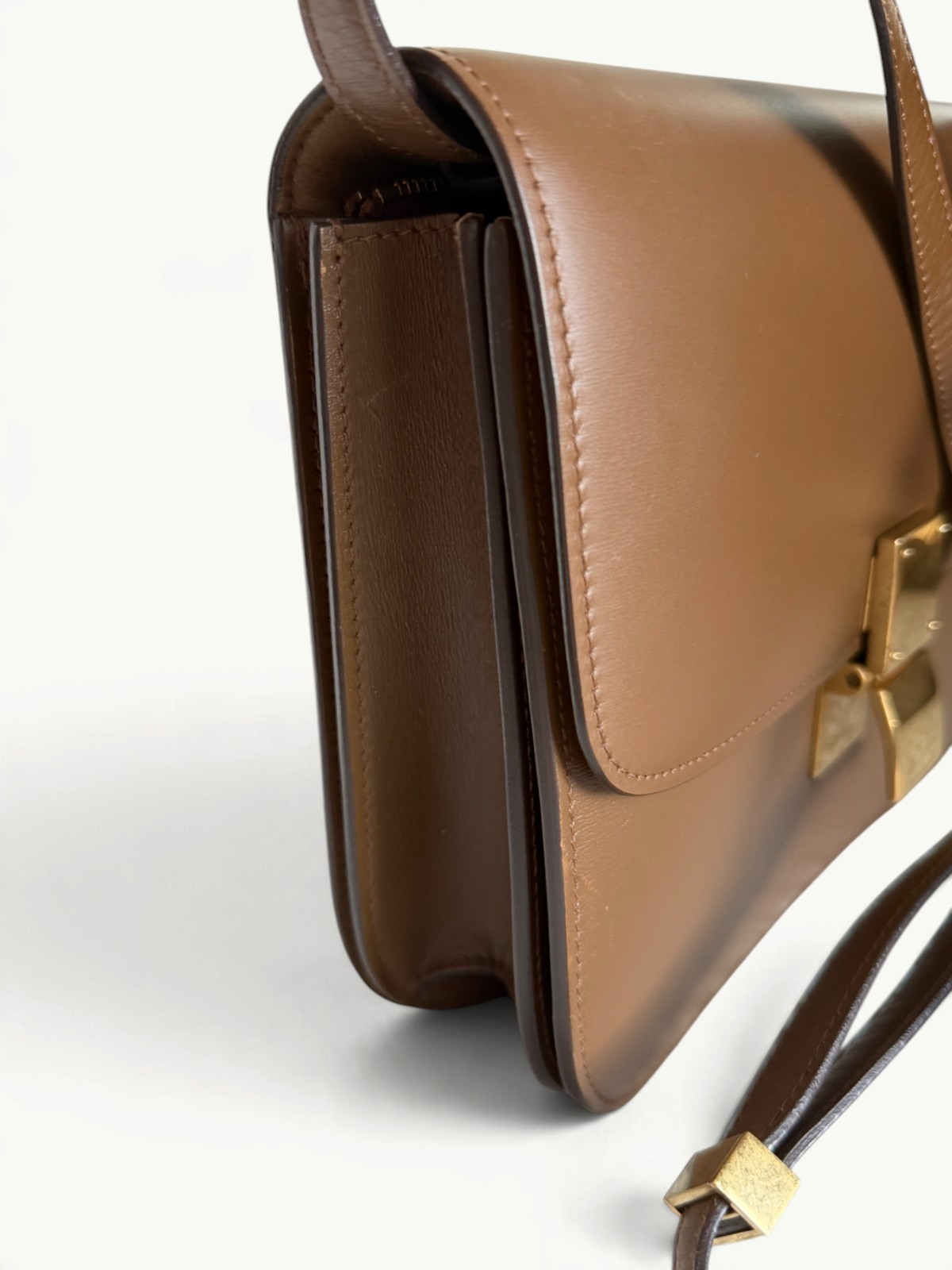 Celine Classic  5