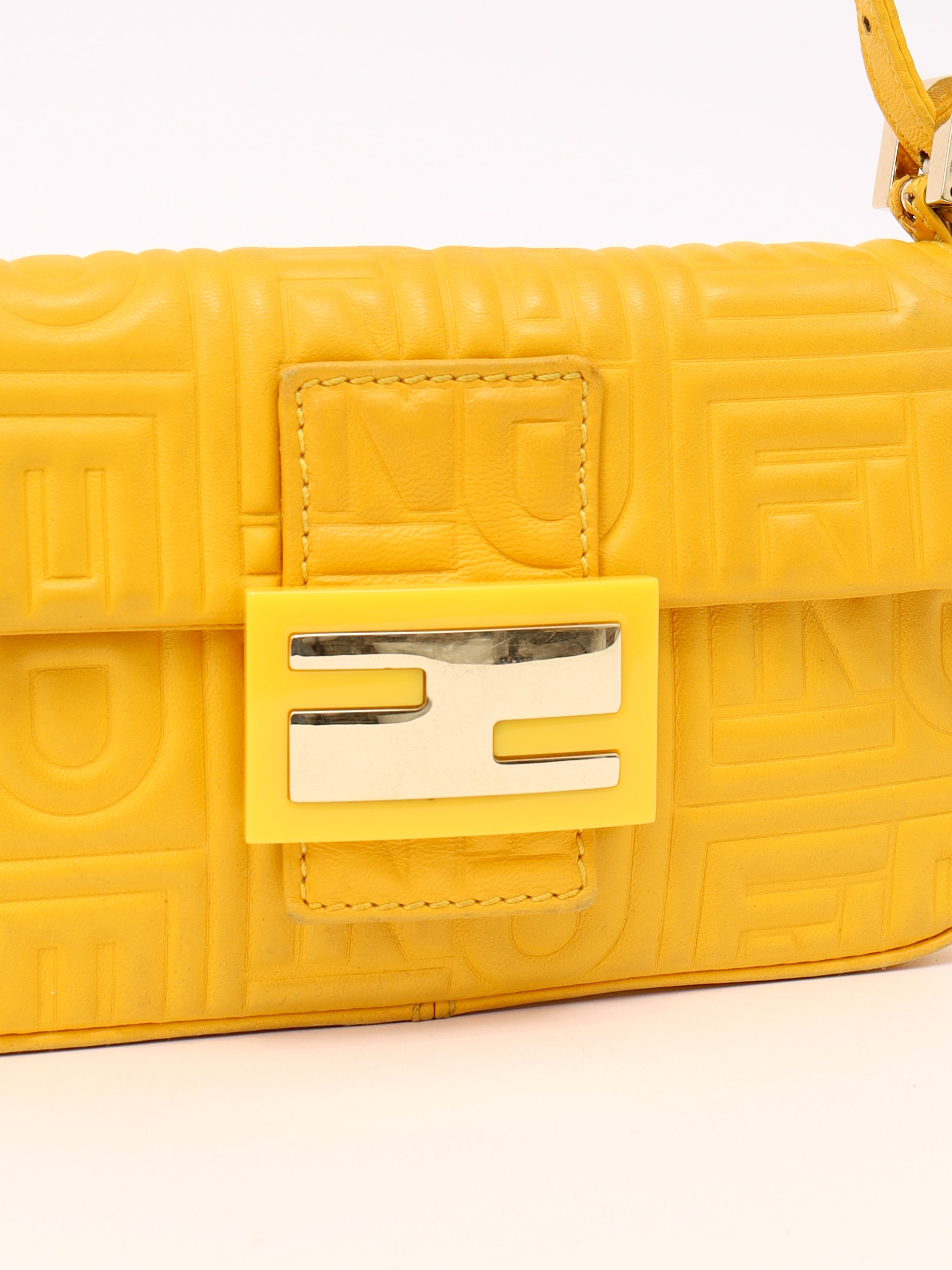 Fendi Baguette  5