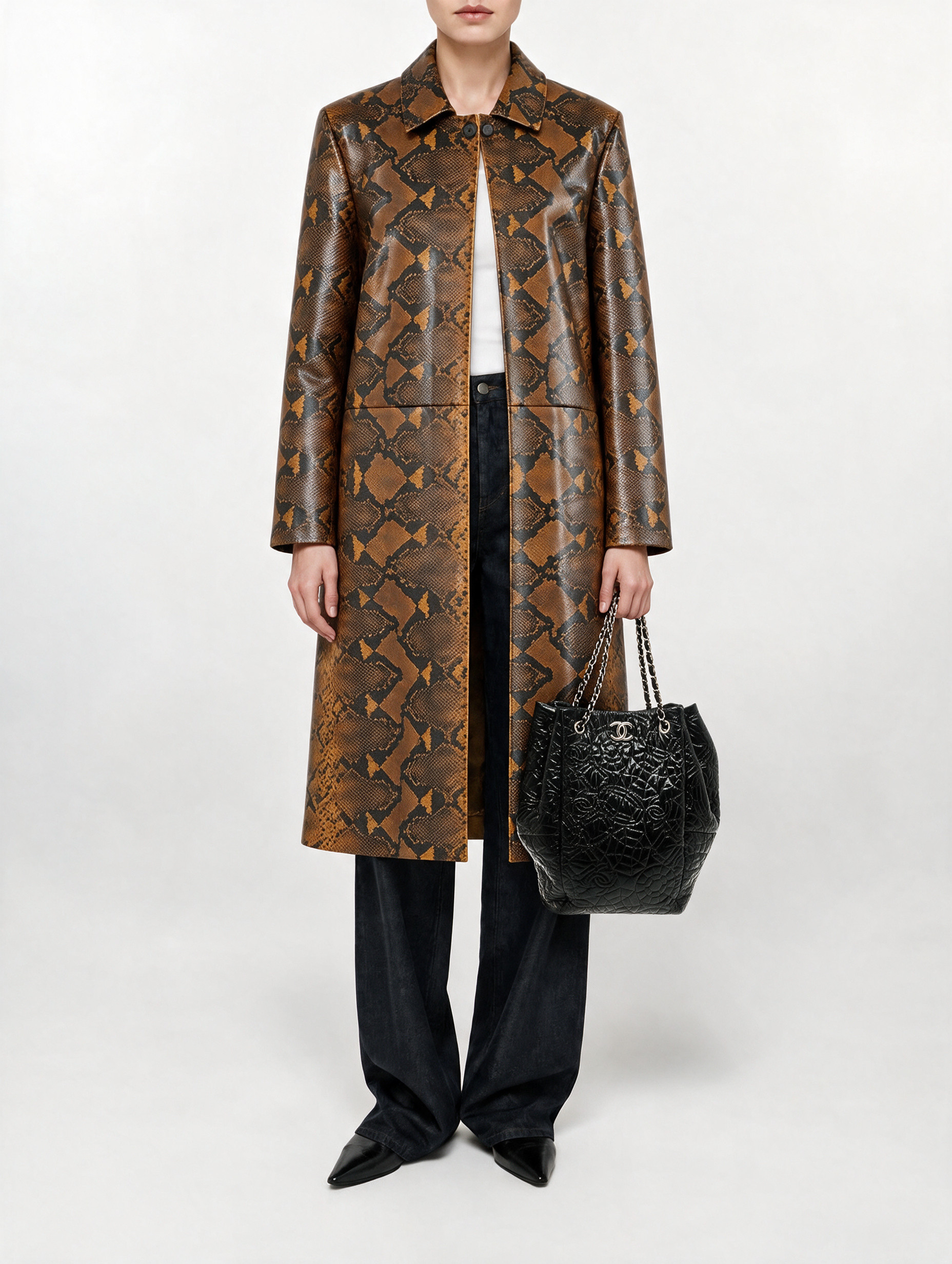 Chanel Graphic Edge  2