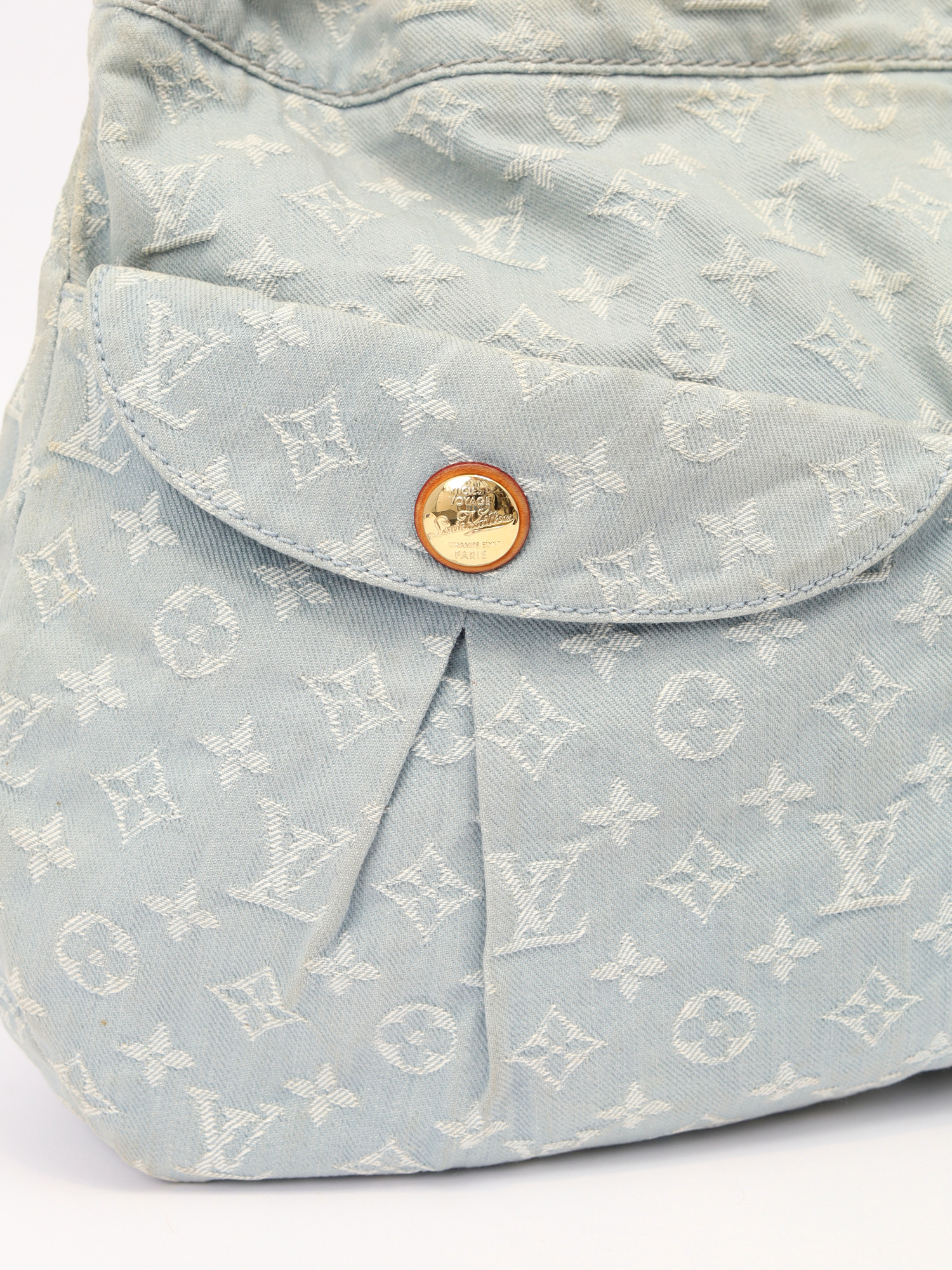 Louis Vuitton Daily  5