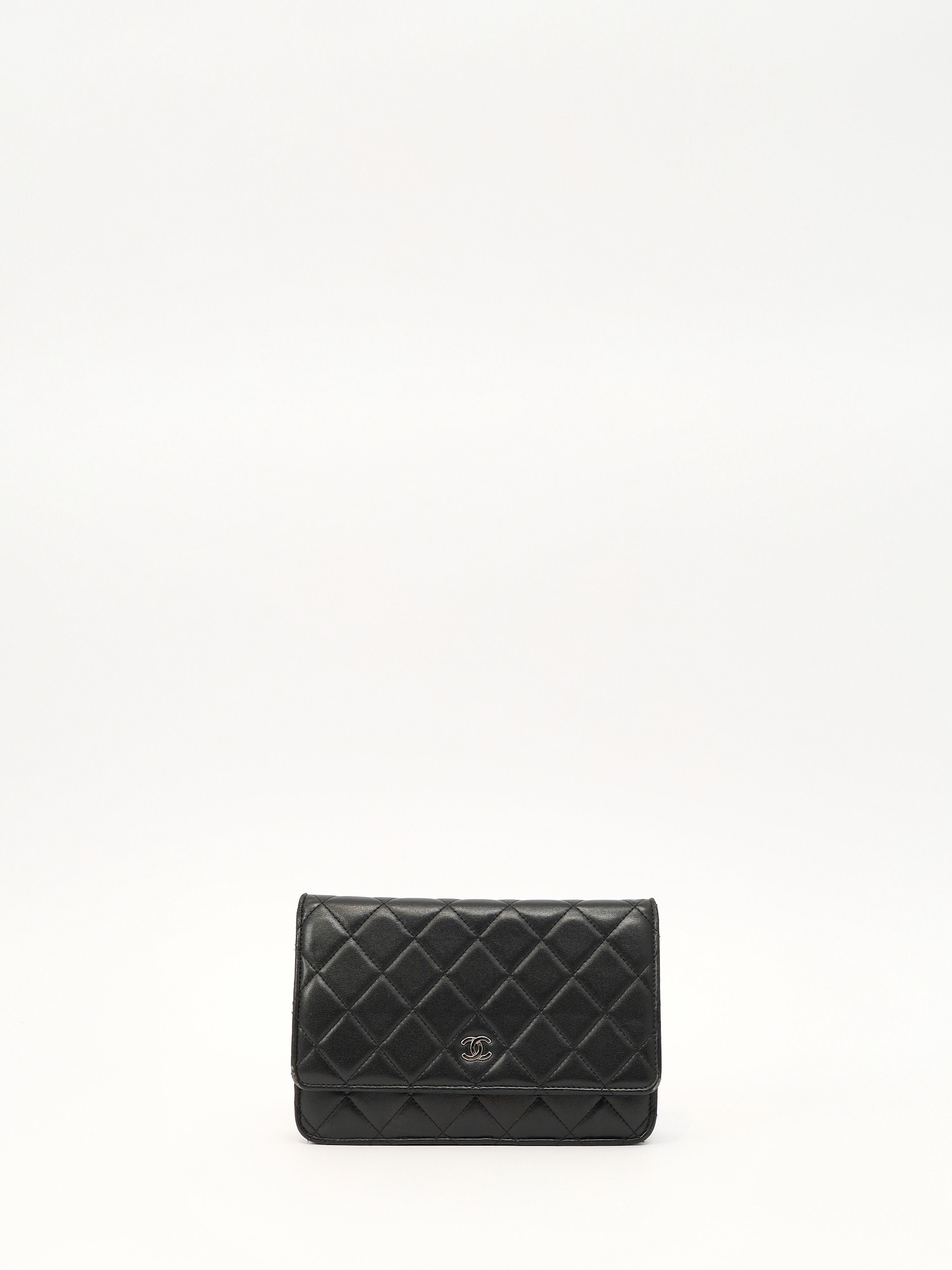 Chanel WOC 