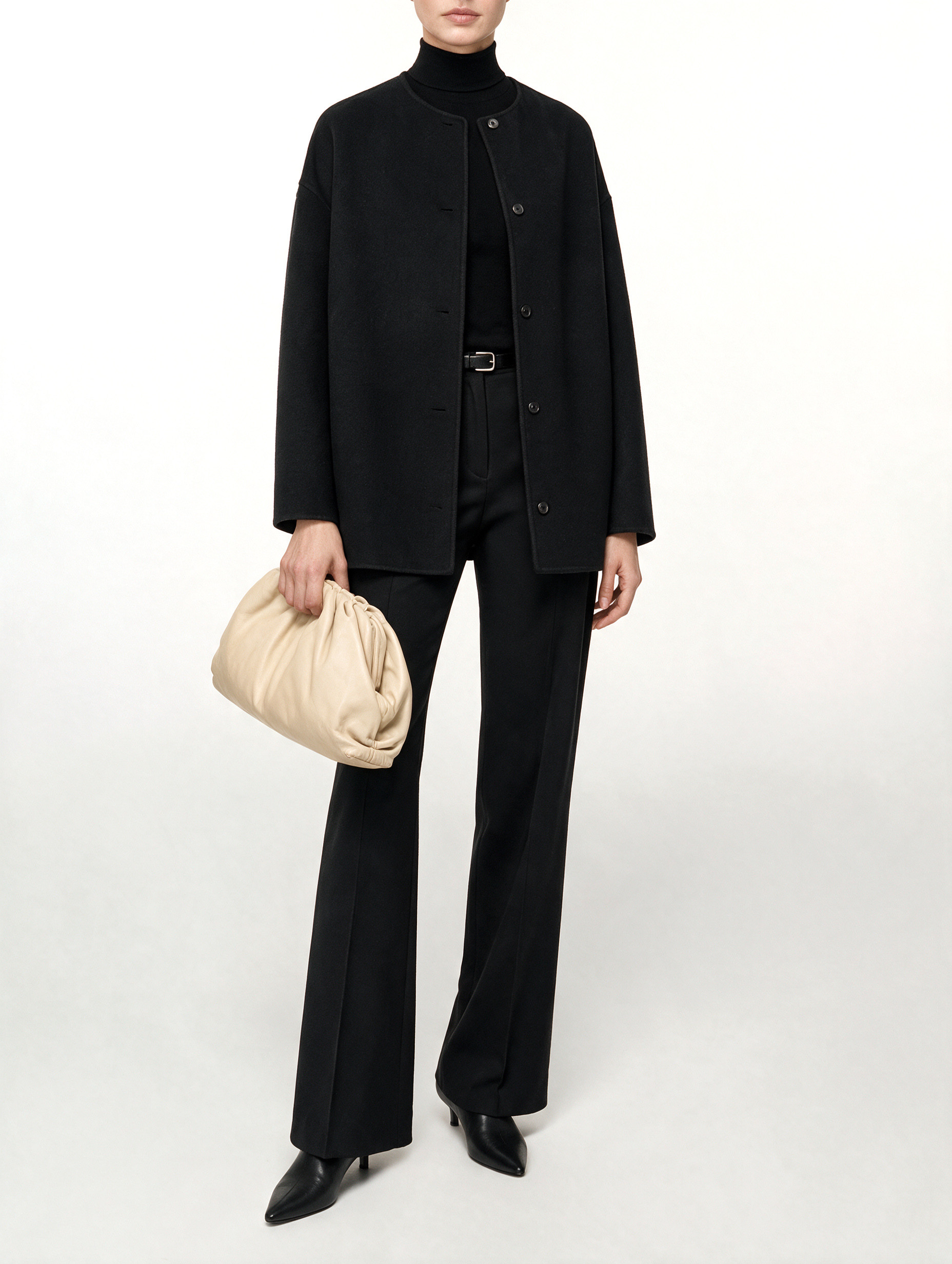 Bottega Veneta Pouch  2