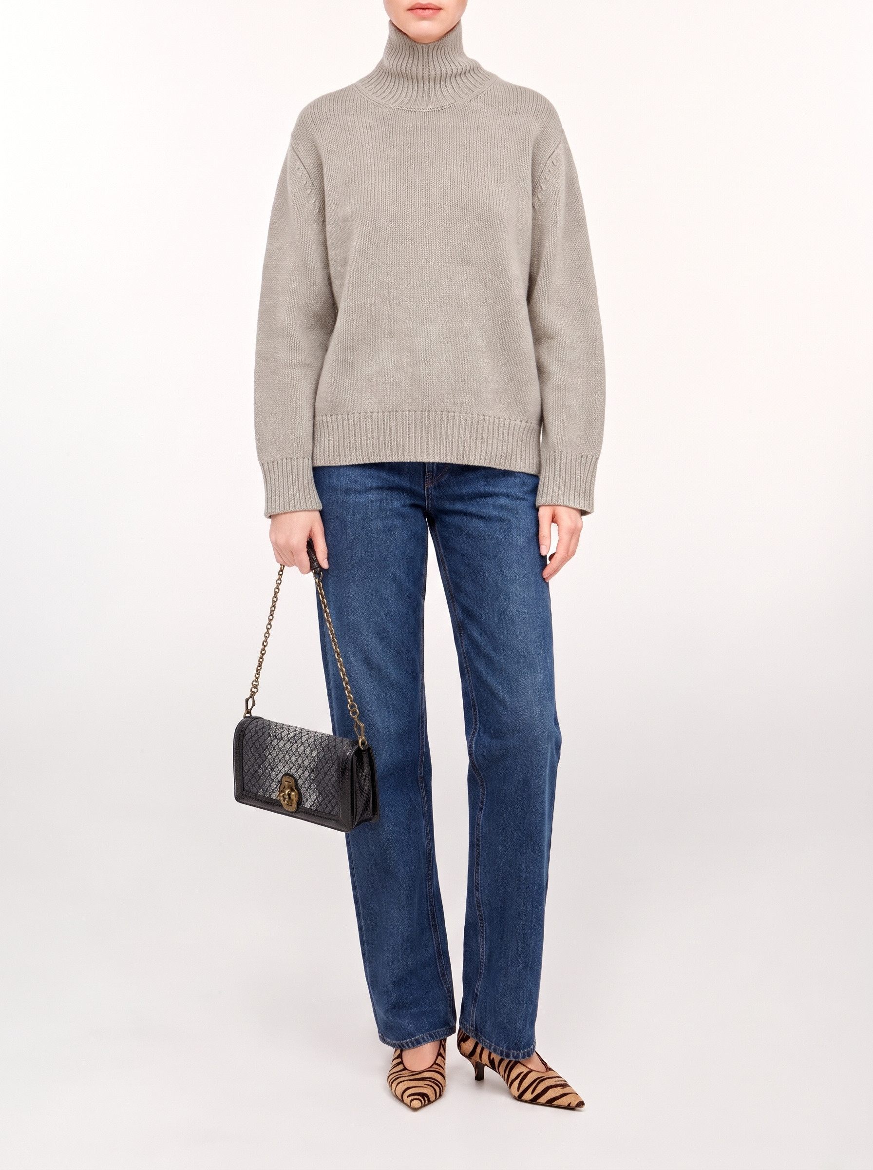 Bottega Veneta City Knot  2