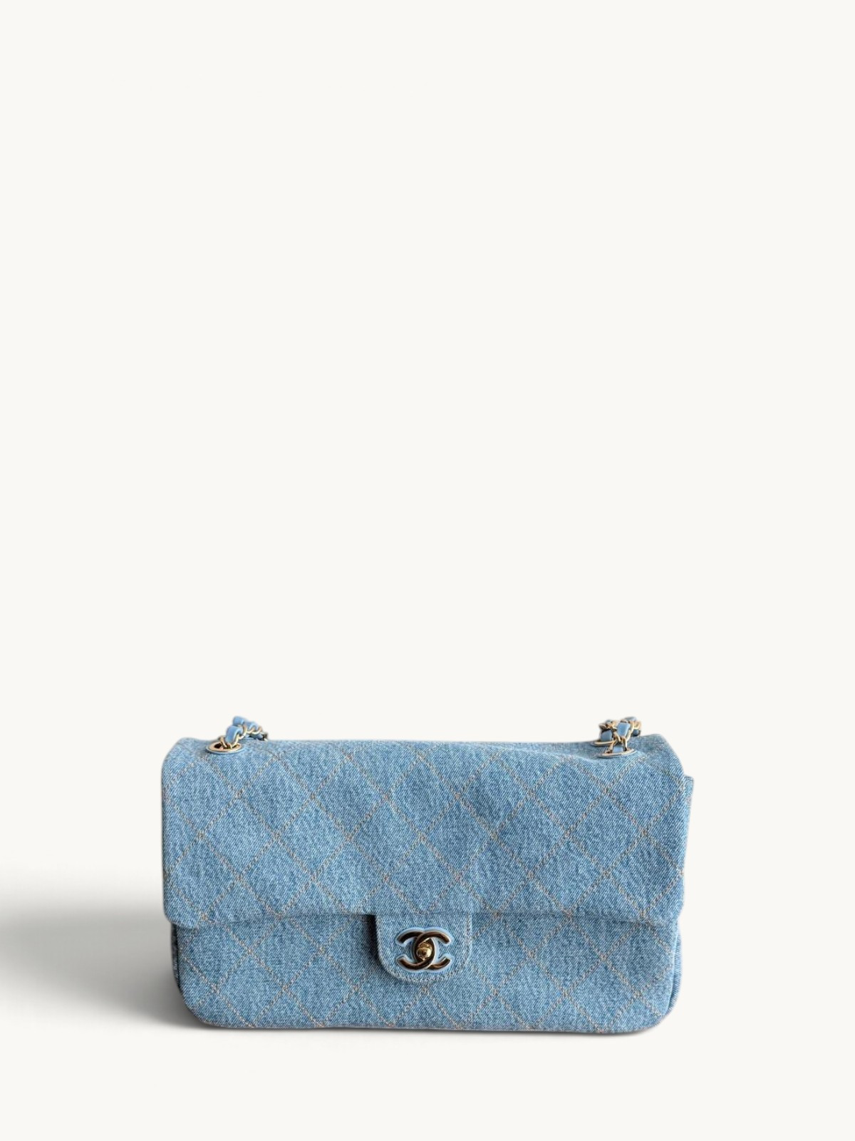 Chanel Timeless Classic 
