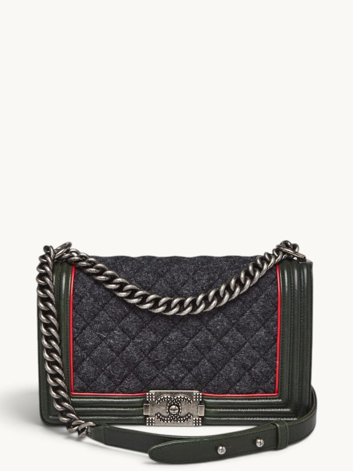 Chanel Boy 