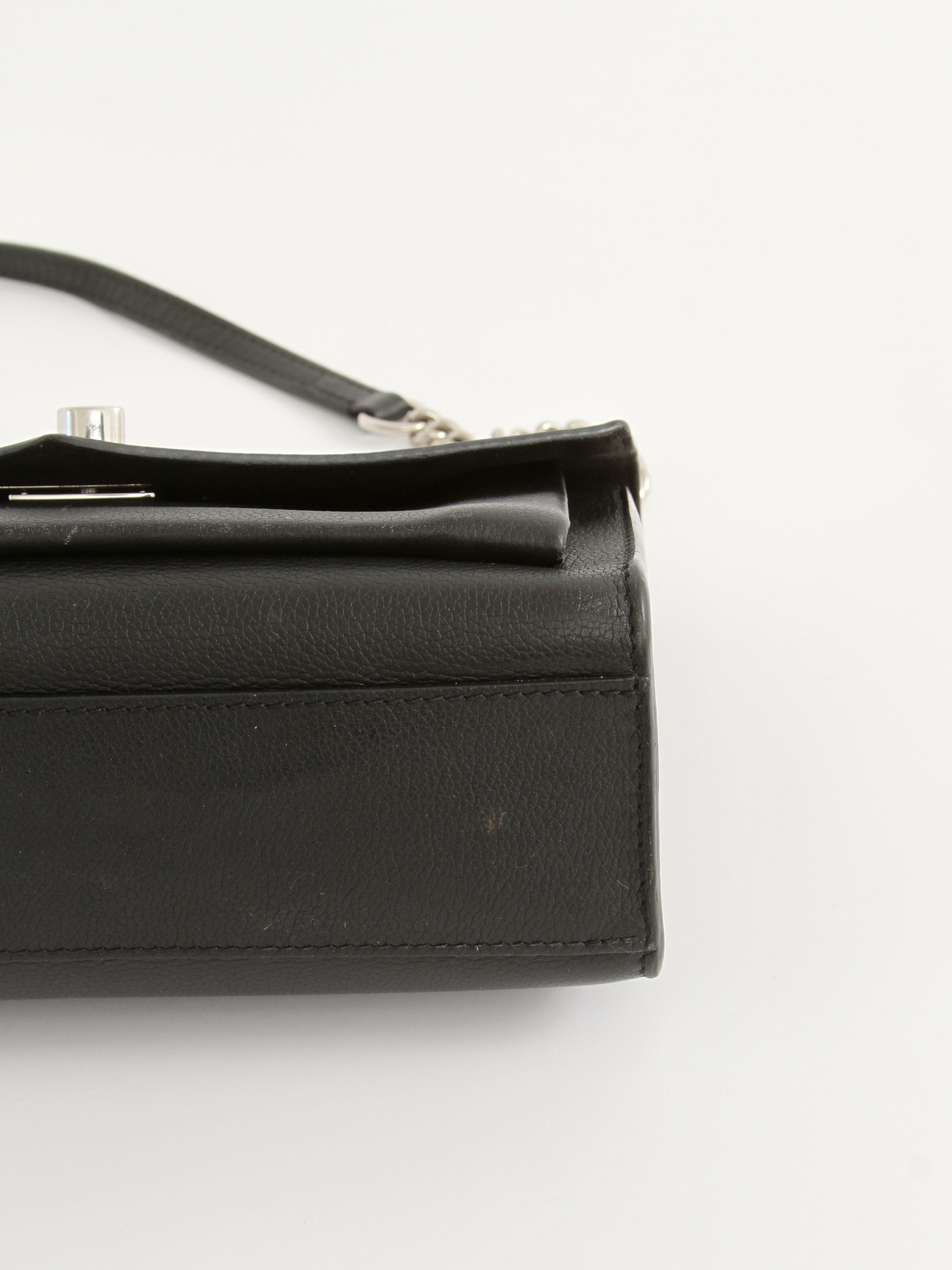 Louis Vuitton Mylockme 9