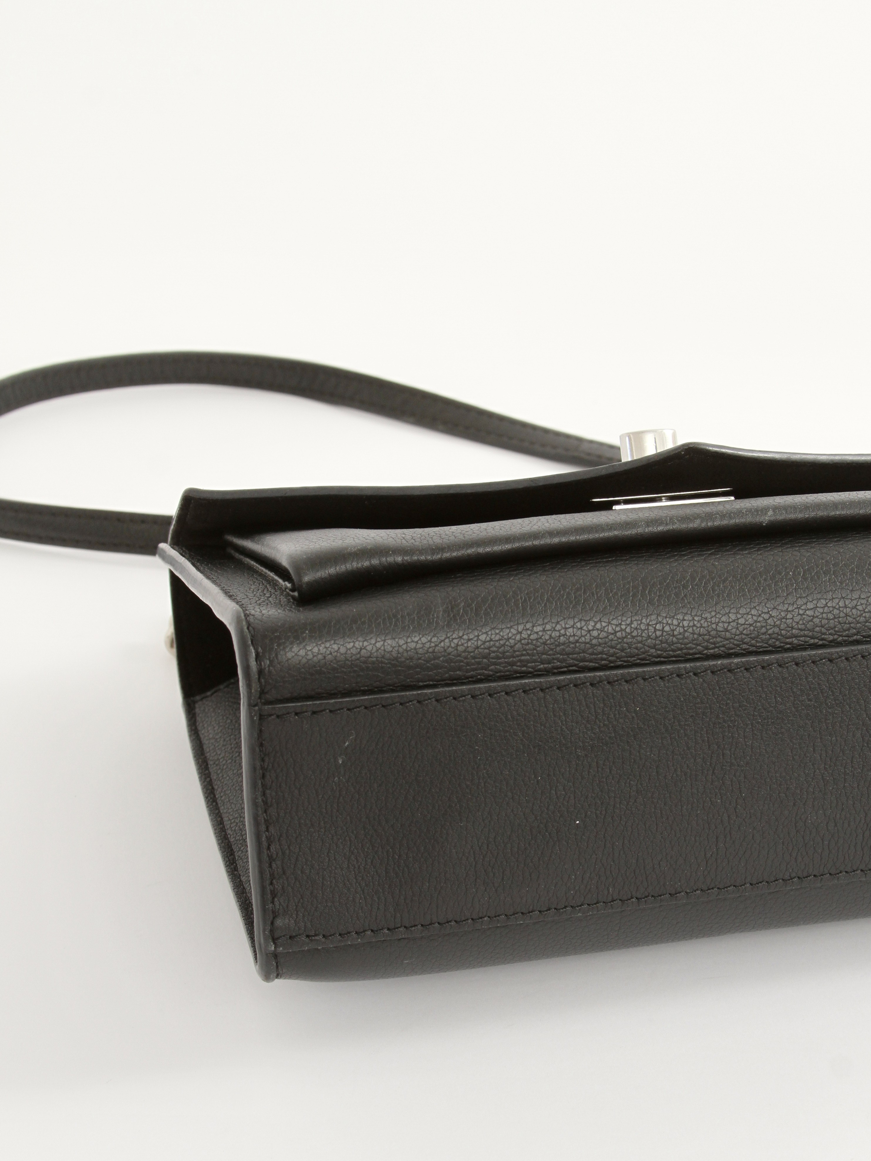 Louis Vuitton Mylockme 8