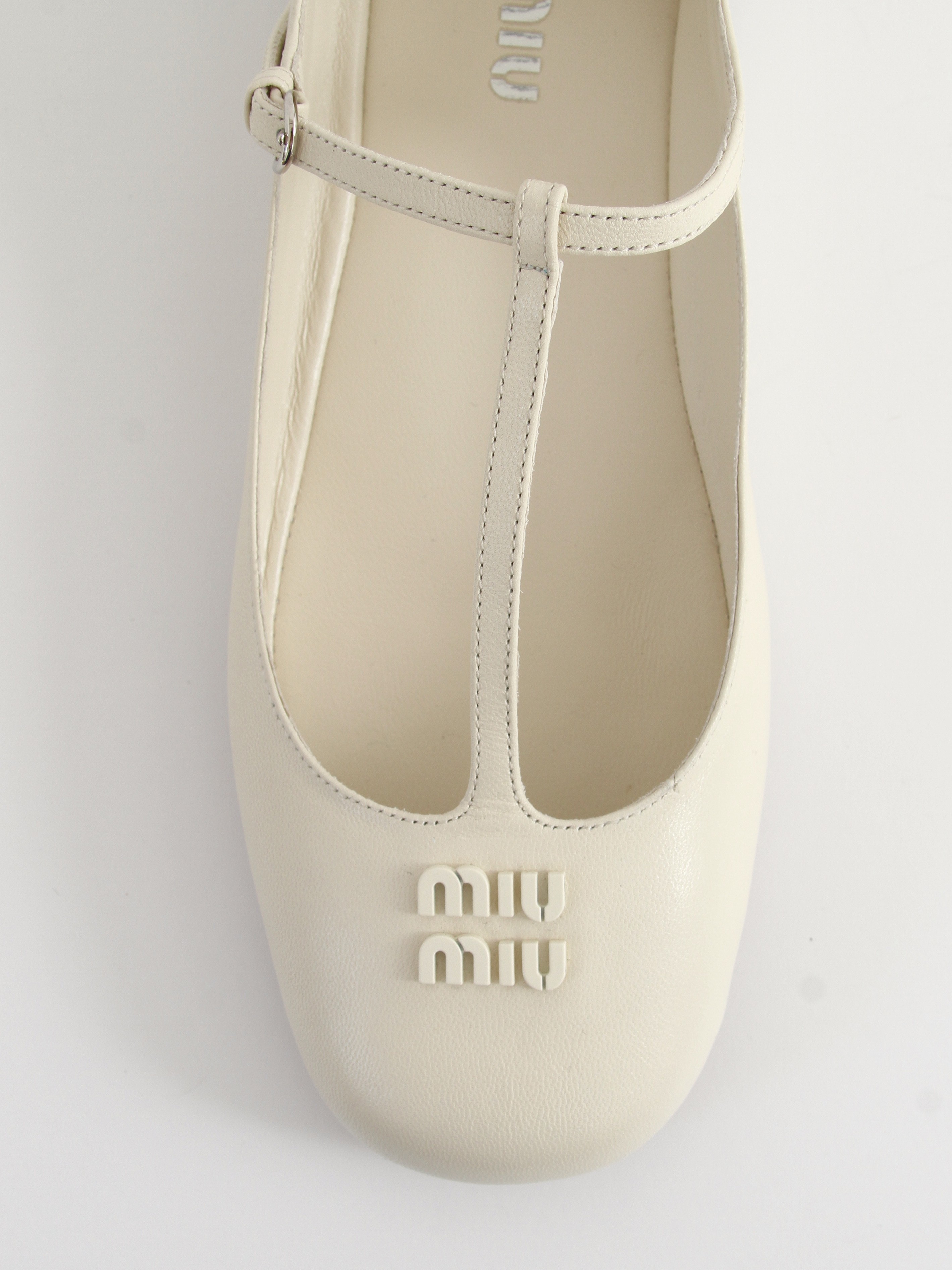 Miu Miu  38.5 5