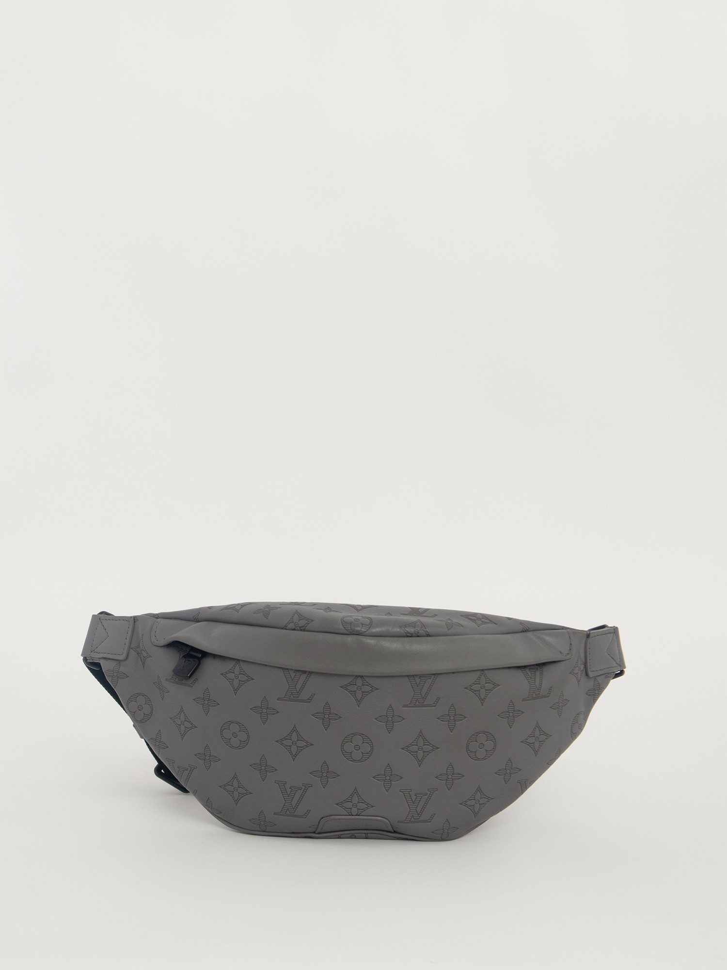 Louis Vuitton Discovery Bumbag  0