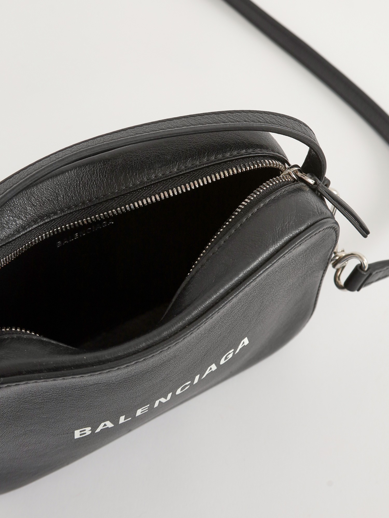 Balenciaga Everyday  5