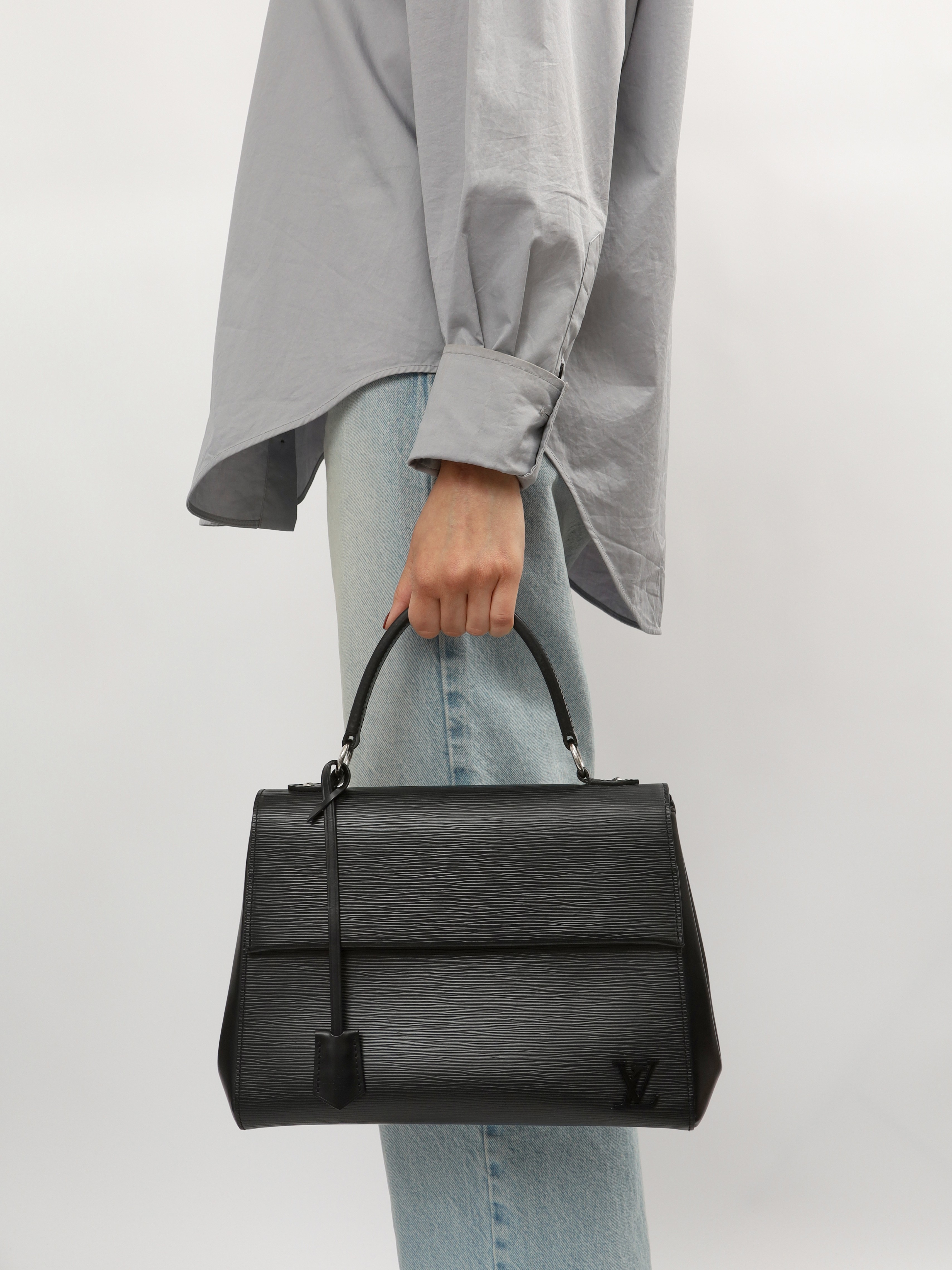 Louis Vuitton Cluny  2