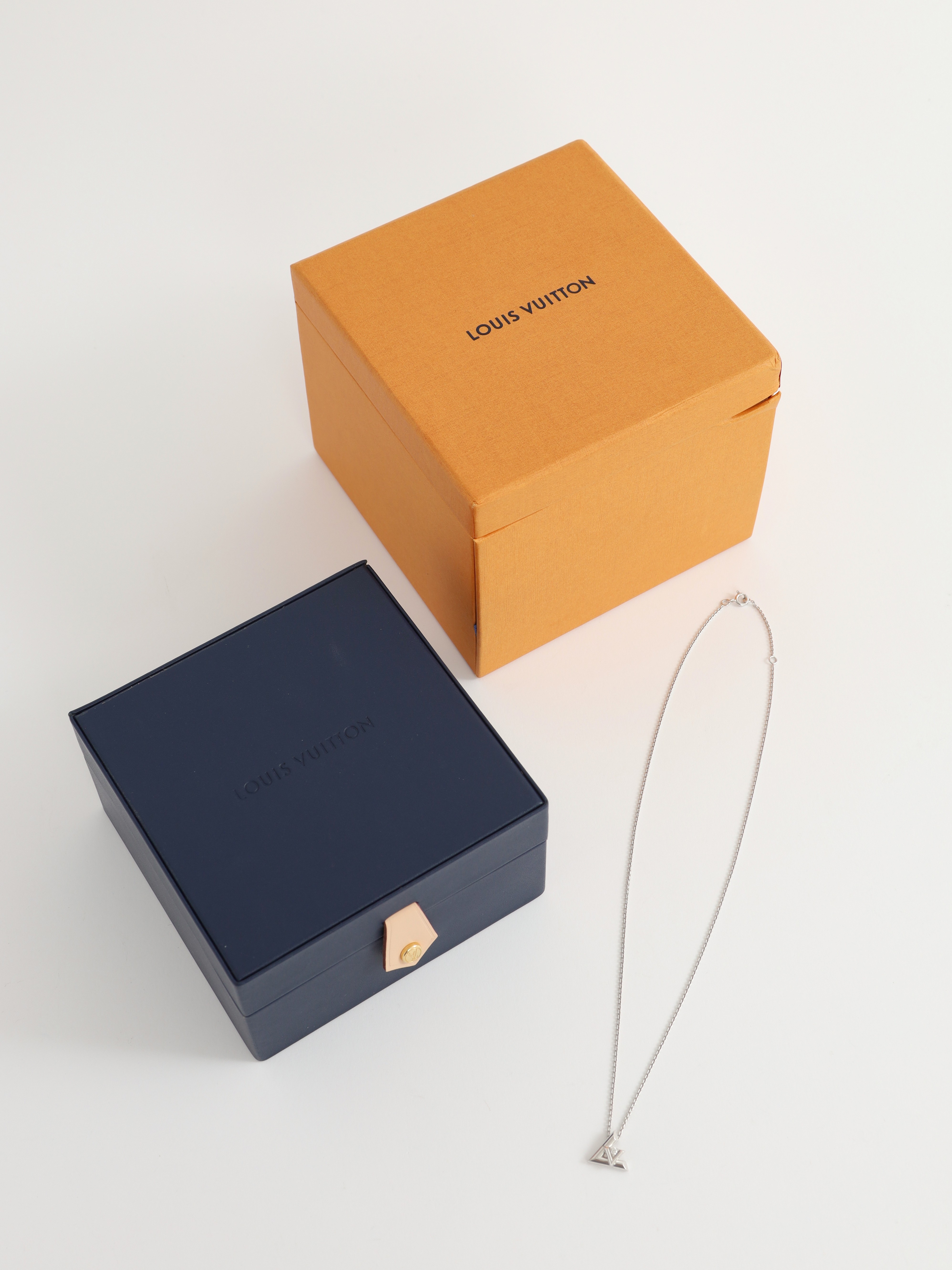 Louis Vuitton Volt One  4