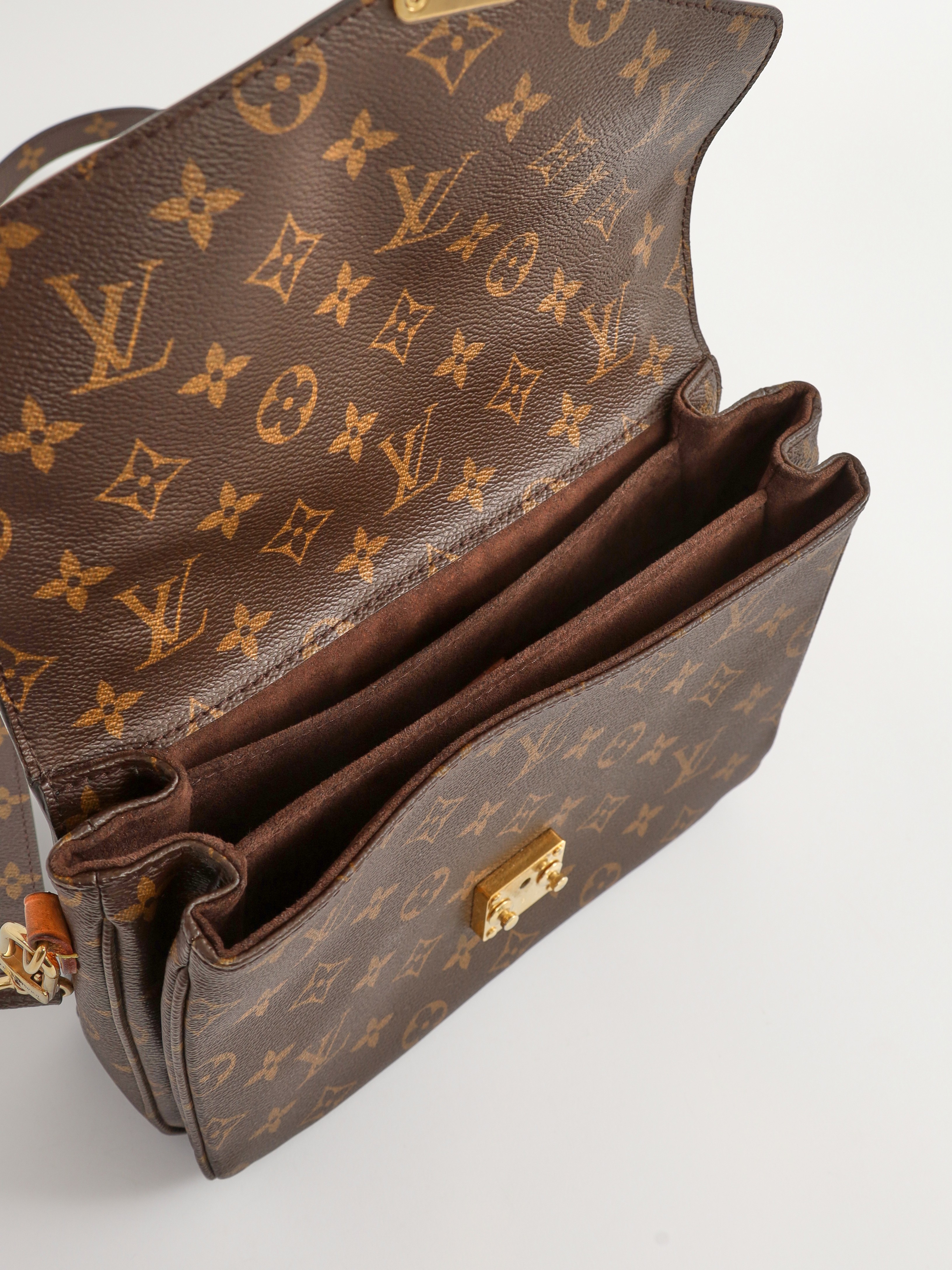 Louis Vuitton Pochette Metis 10