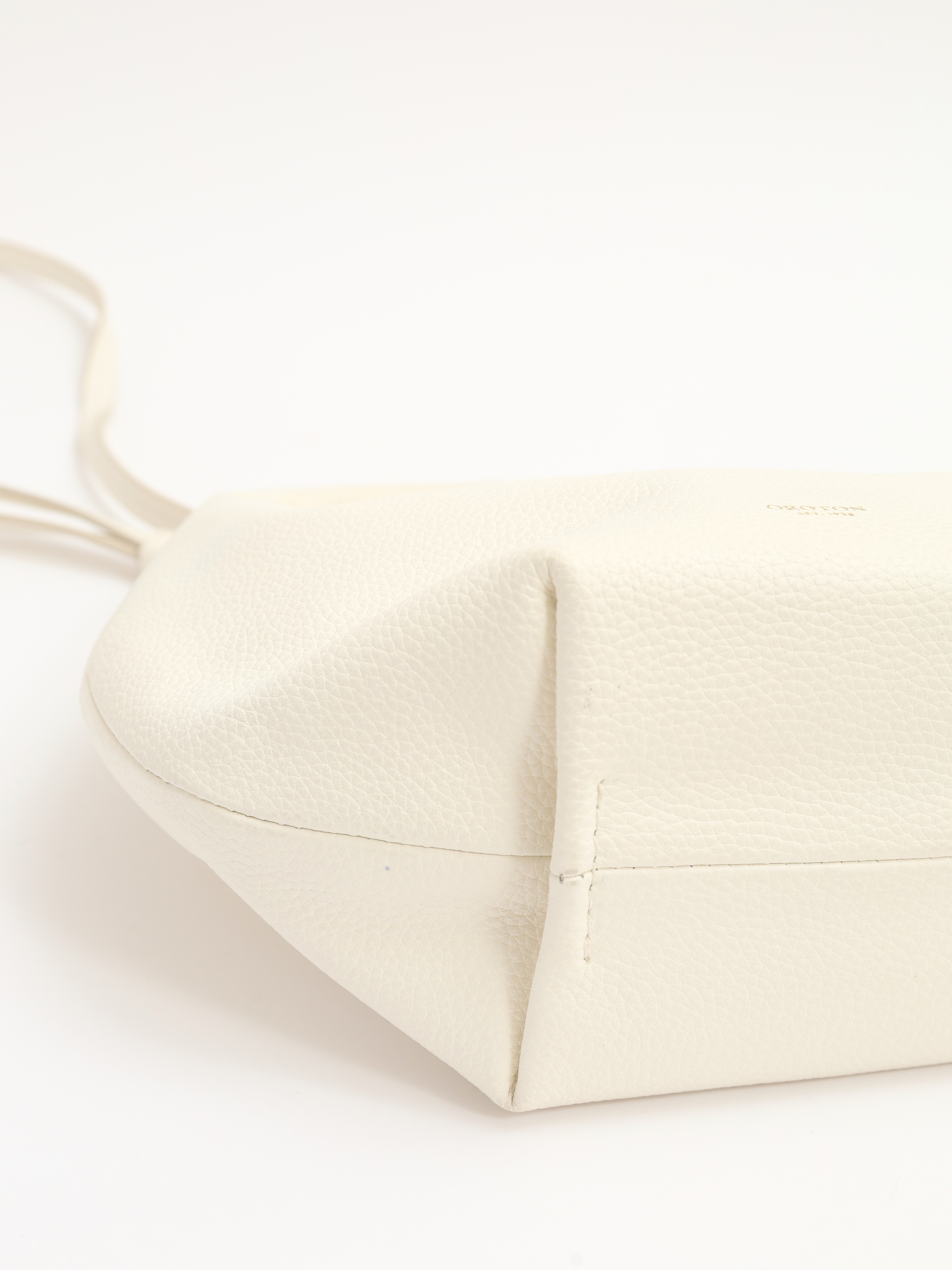 Oroton Leather Bag 6