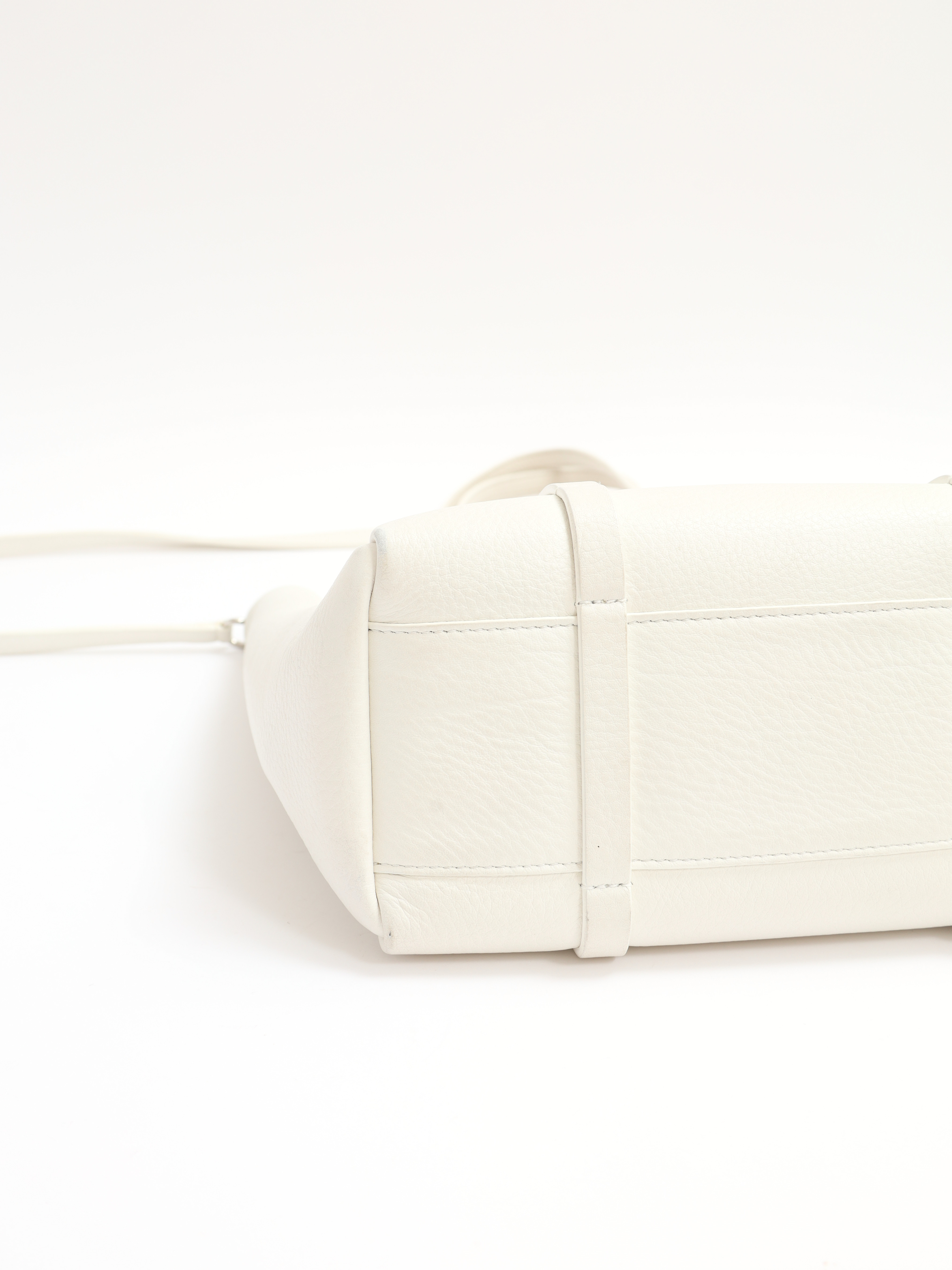 Сумки Balenciaga Everyday изображение #9