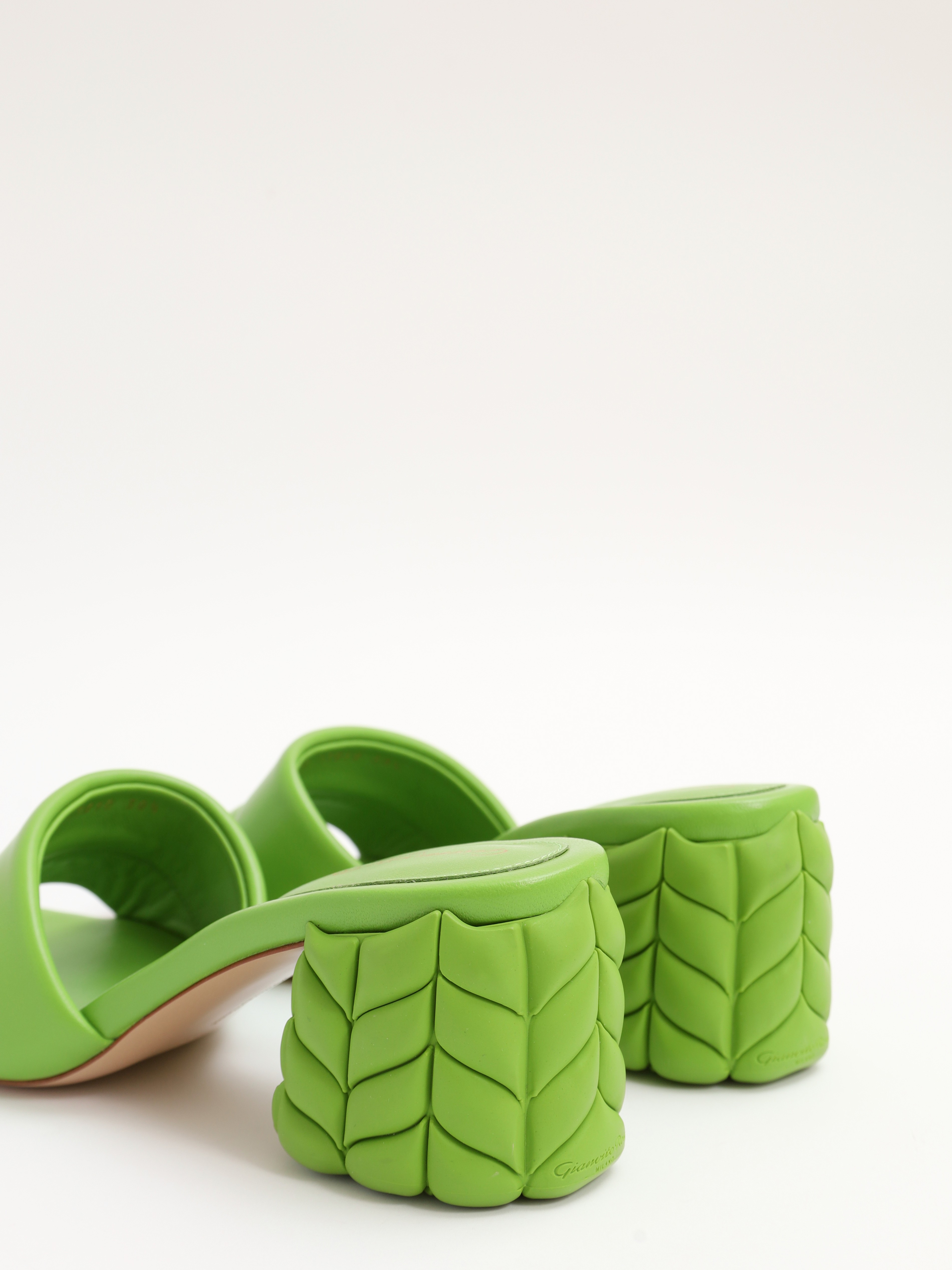 Gianvito Rossi Shoes 38.5 8