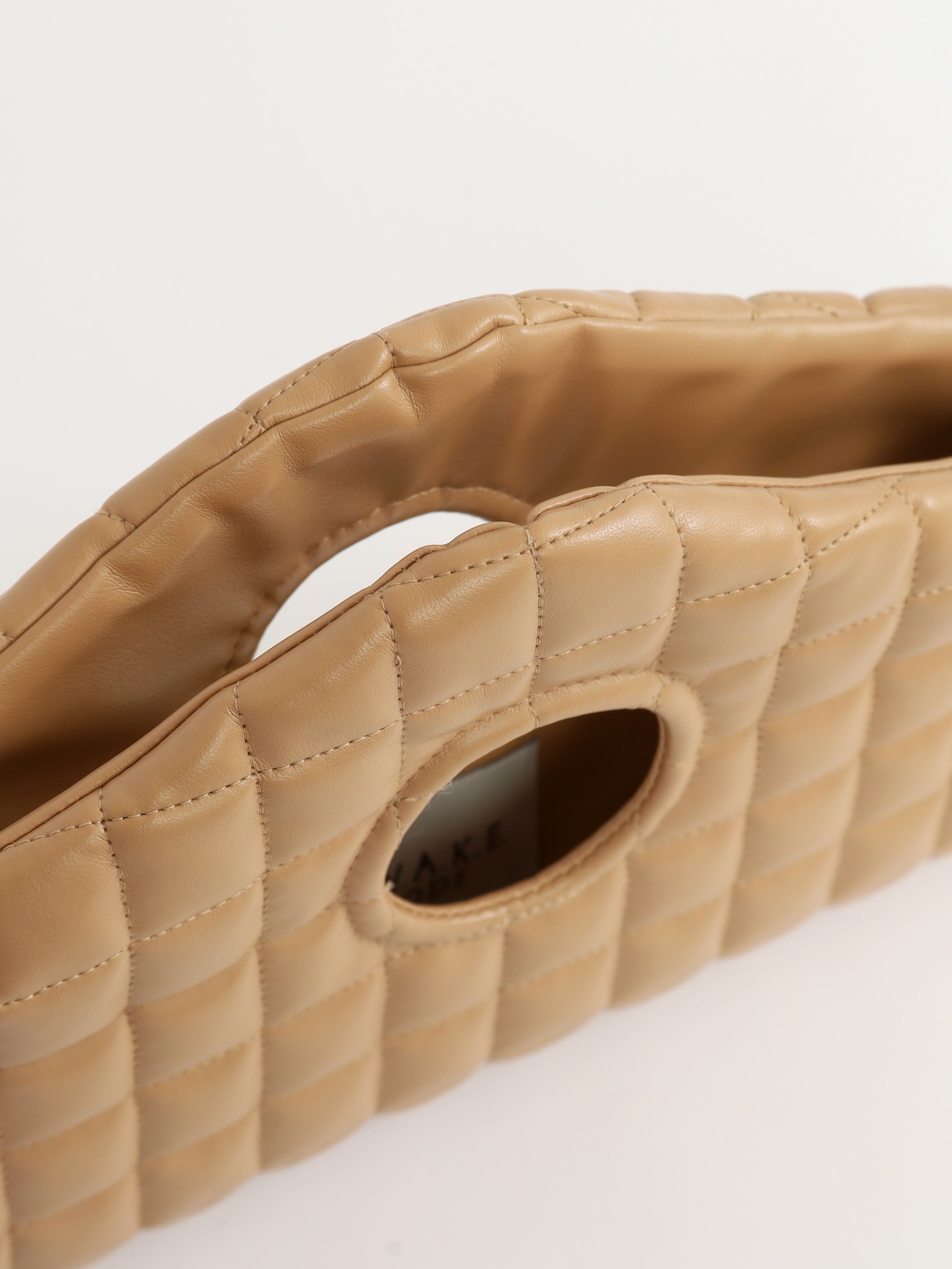 A.W.A.K.E. MODE Liv 4