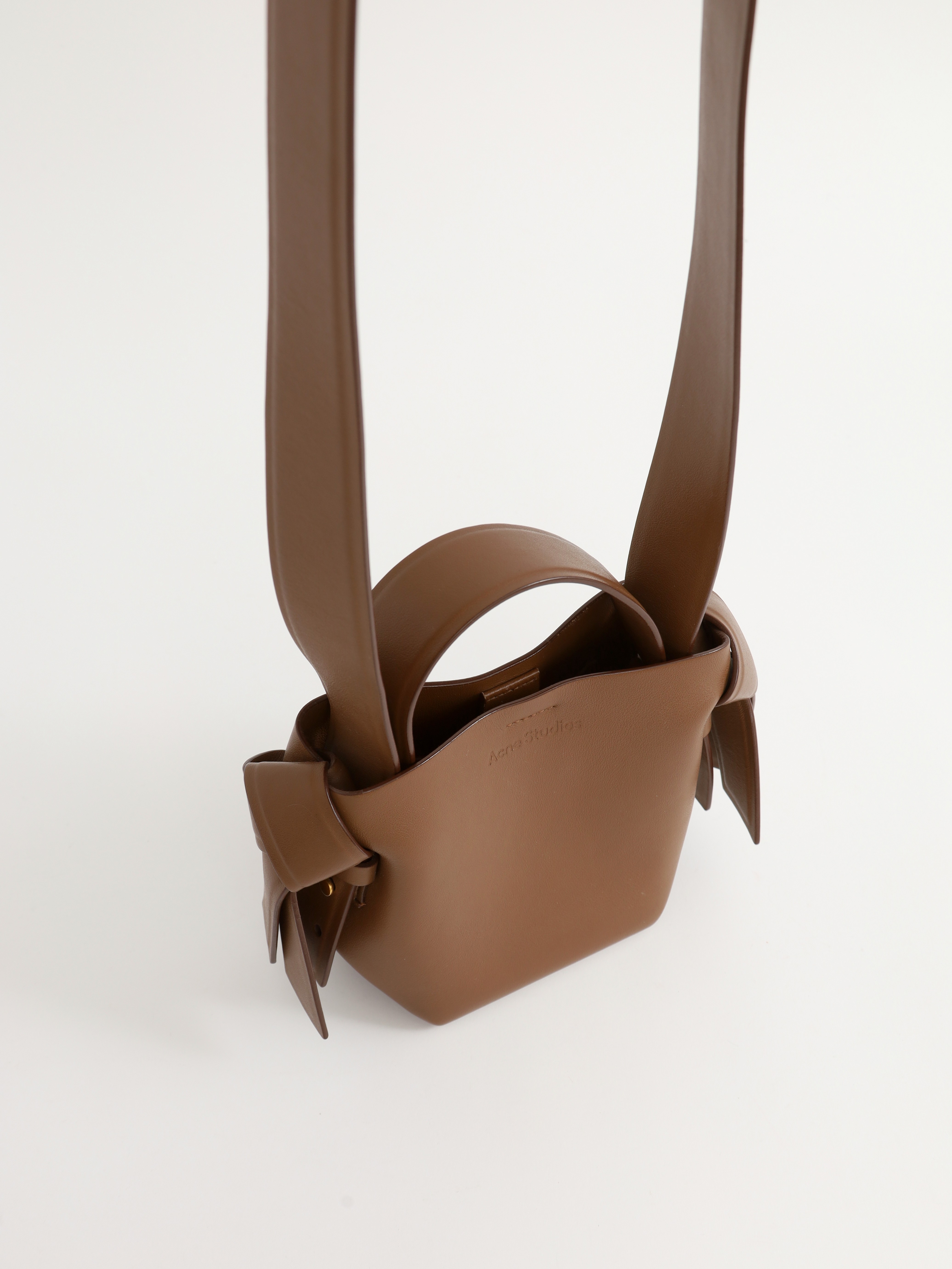 Acne Studios Musubi  4