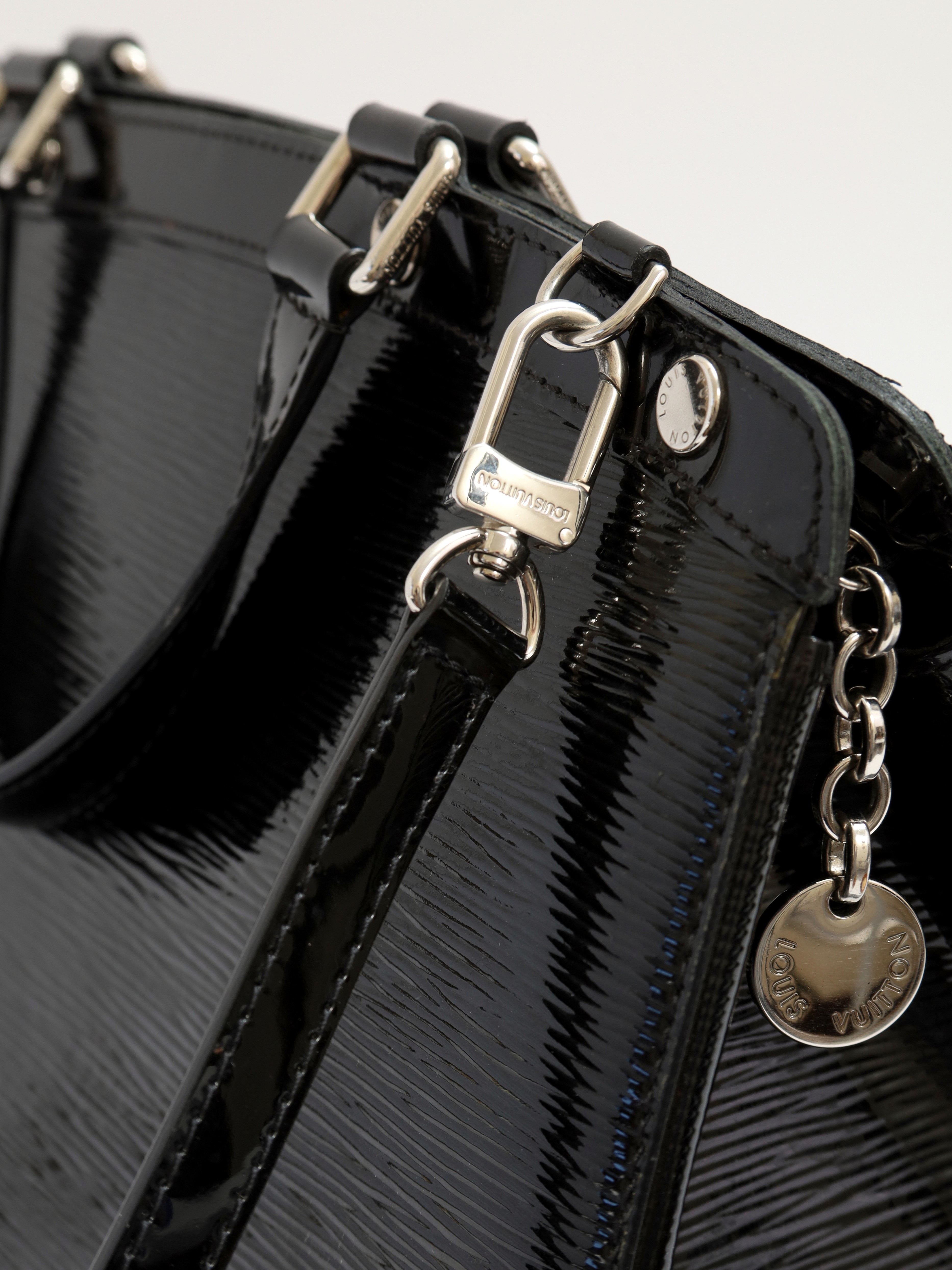 Louis Vuitton Brea 7