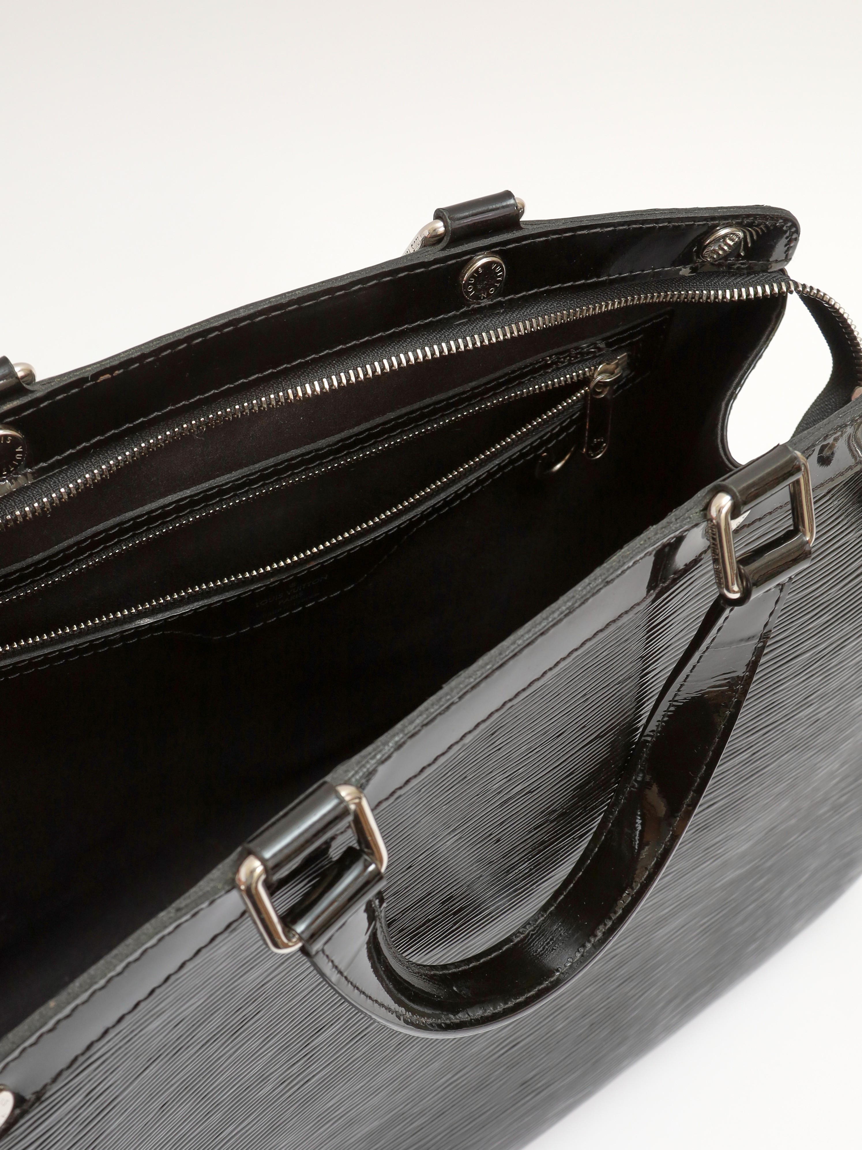 Louis Vuitton Brea 13