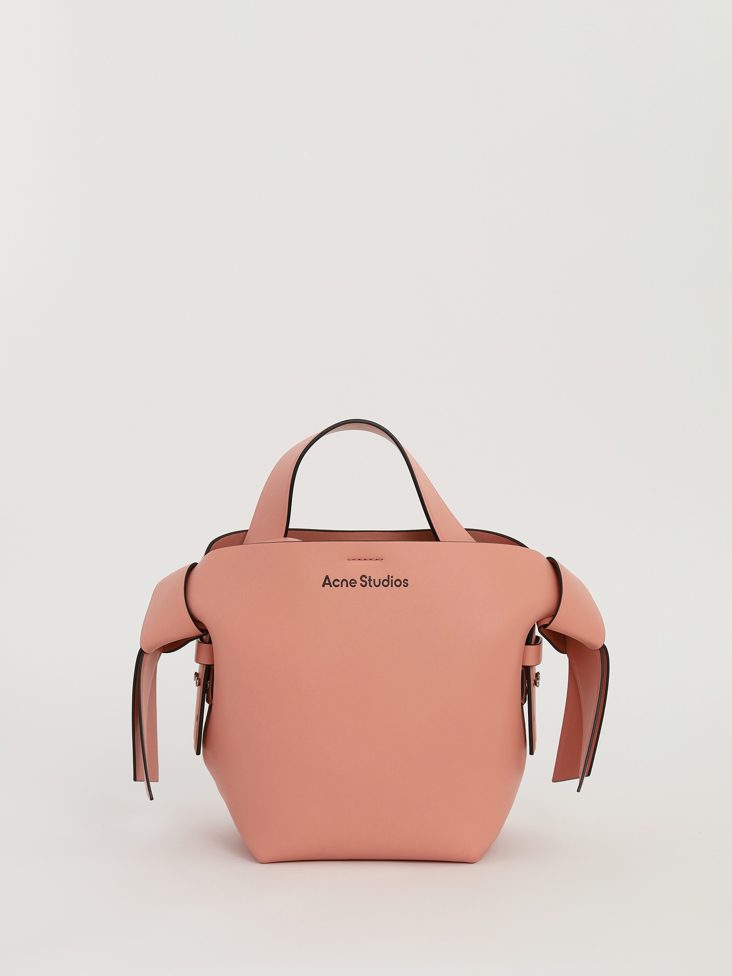 Сумки Acne Studios Musubi изображение #1