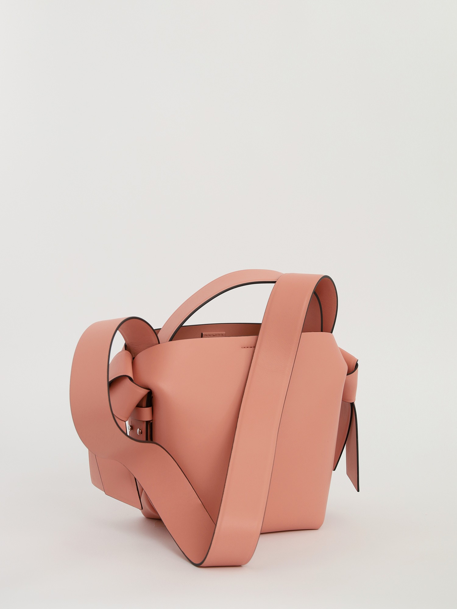 Сумки Acne Studios Musubi изображение #4