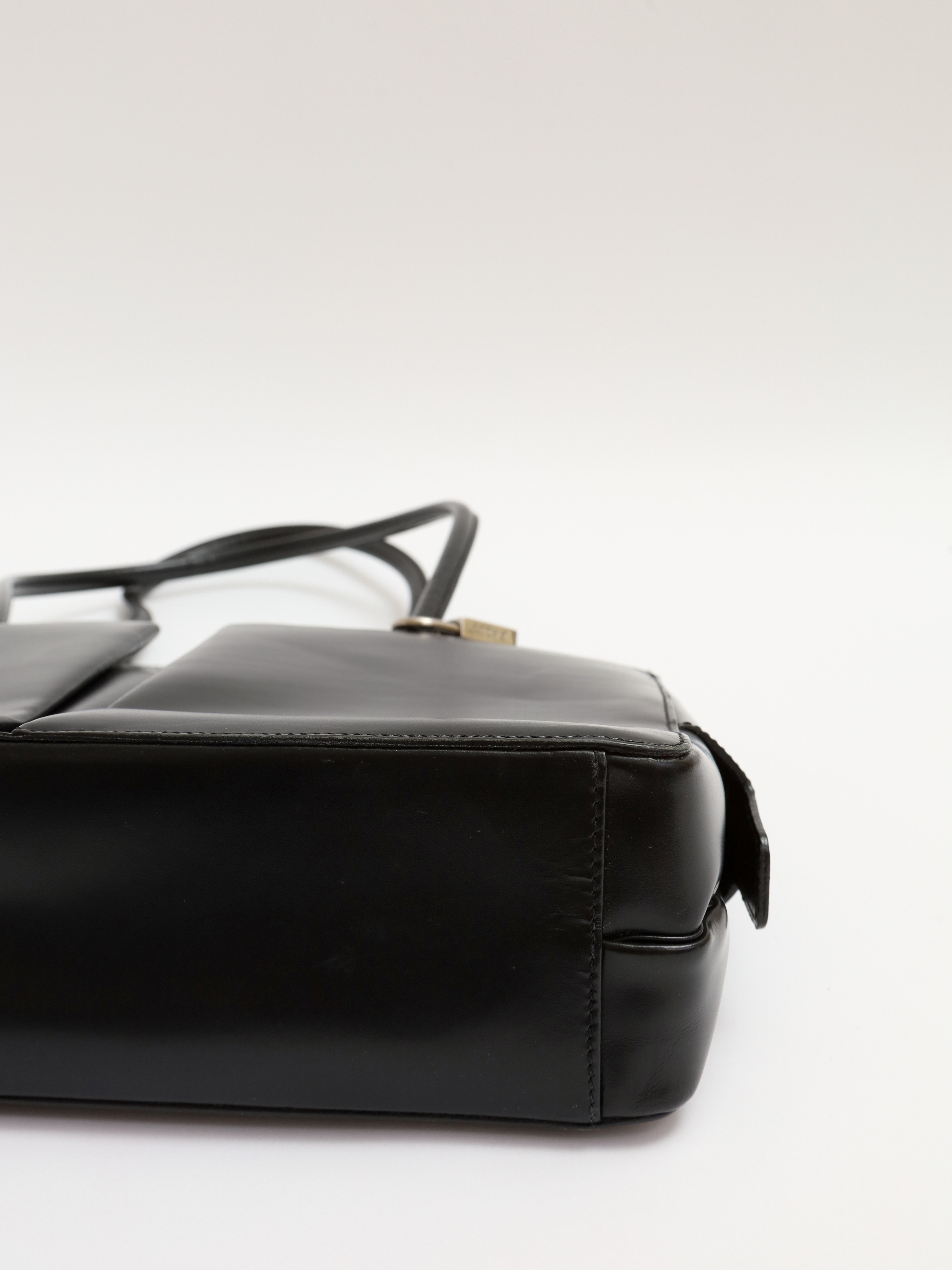 Bally Leather Bag  9