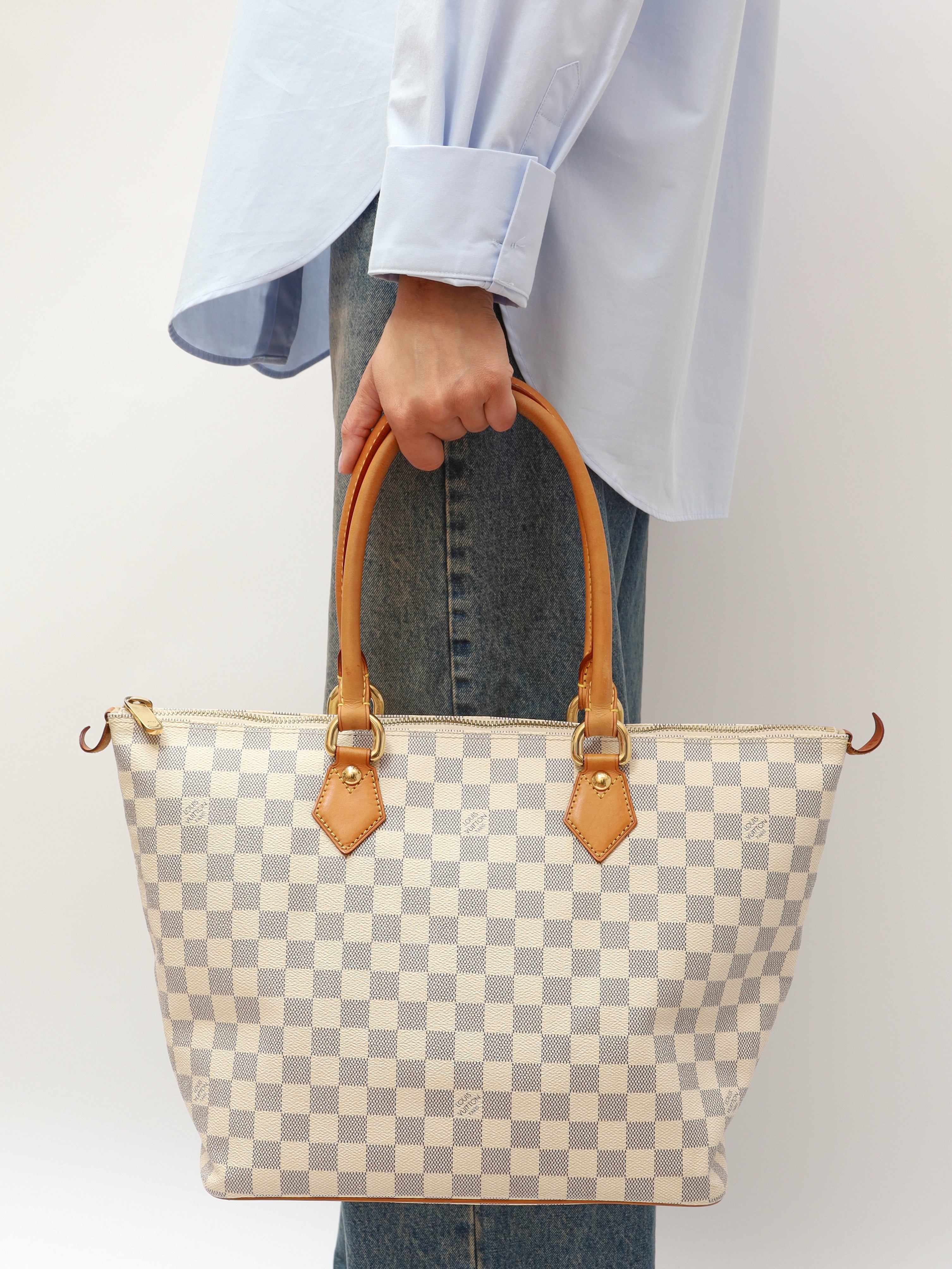 Louis Vuitton Saleya  2