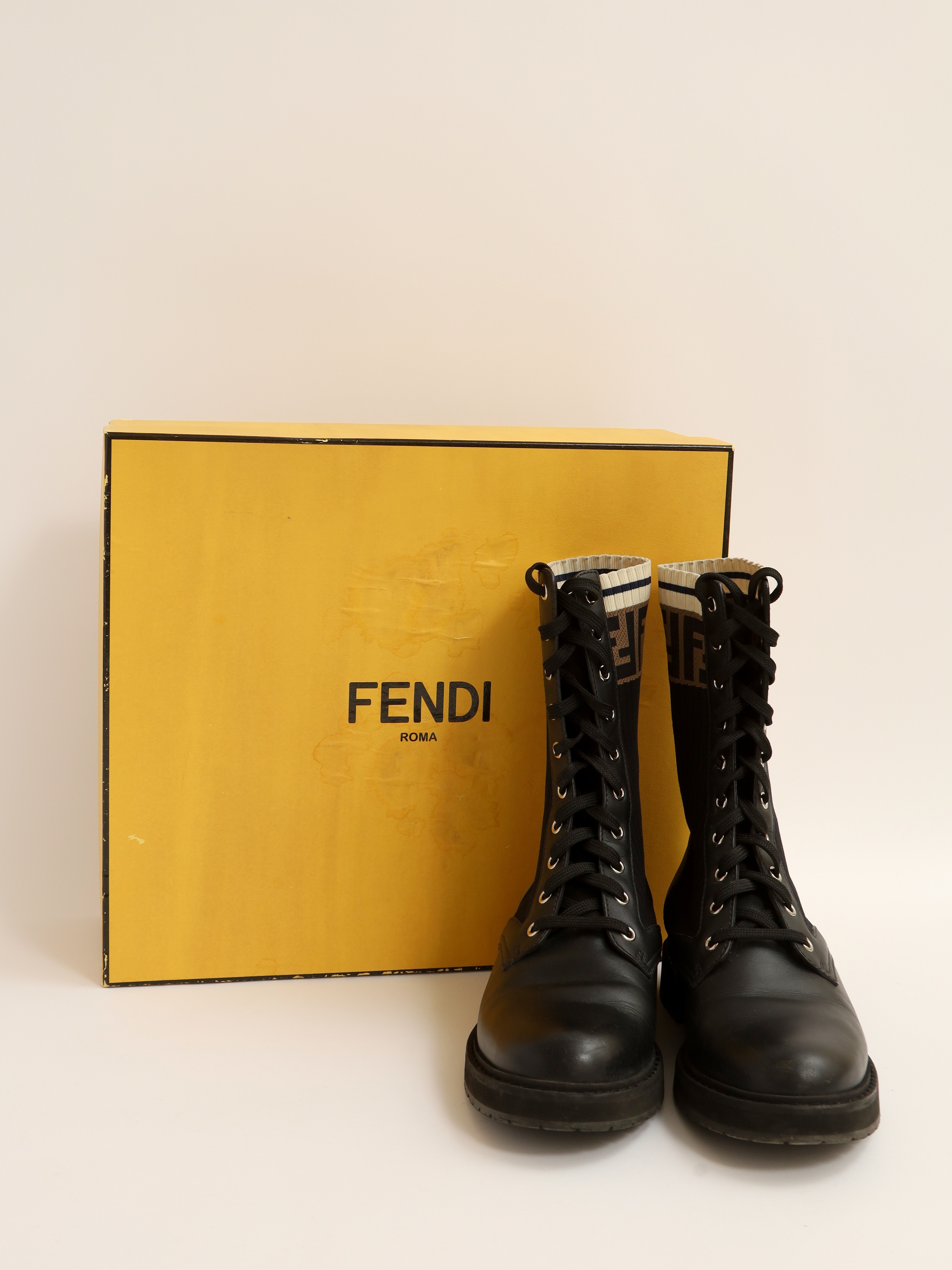 Fendi Shoes 39 13