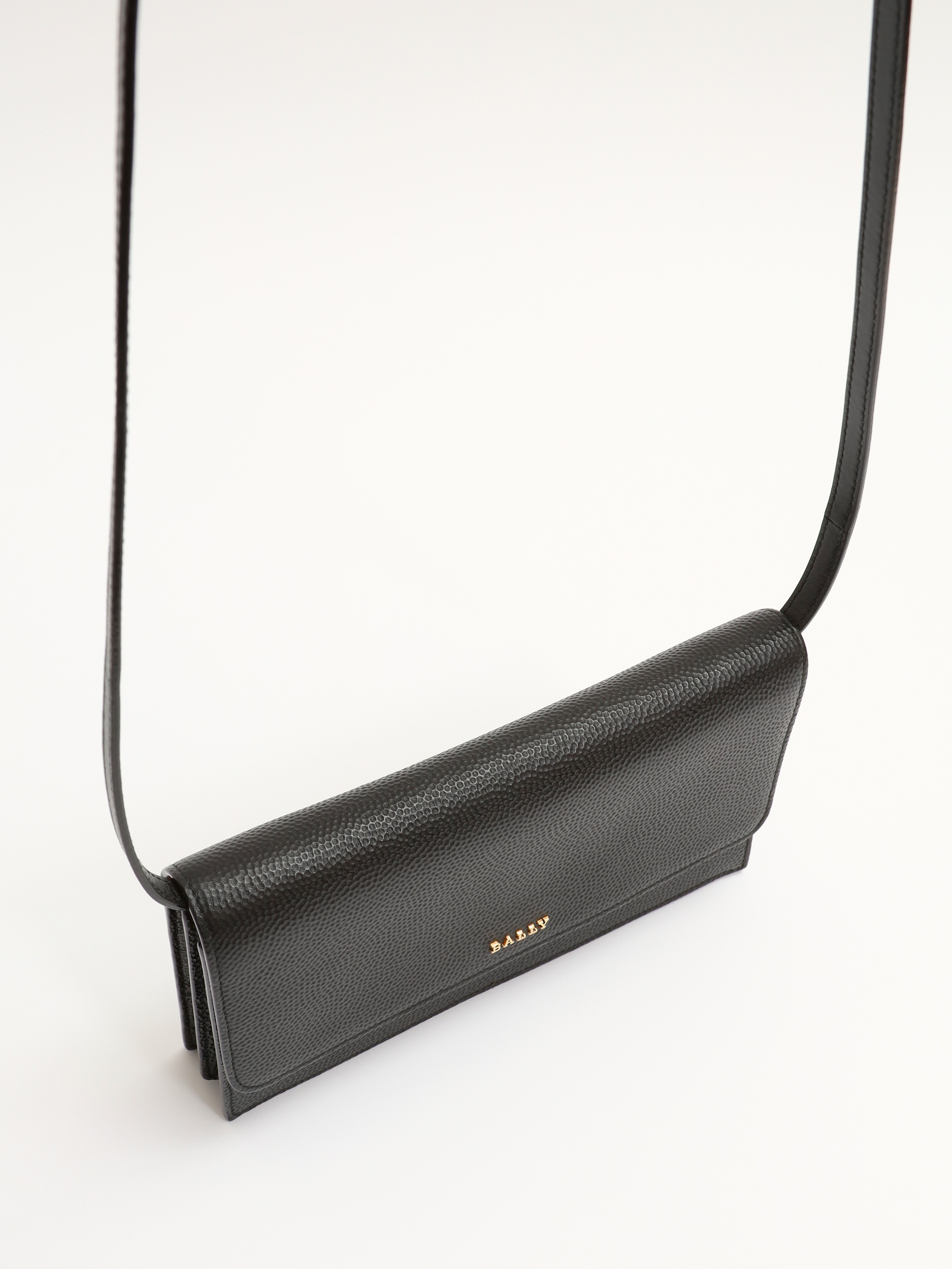 Bally Leather Bag  6