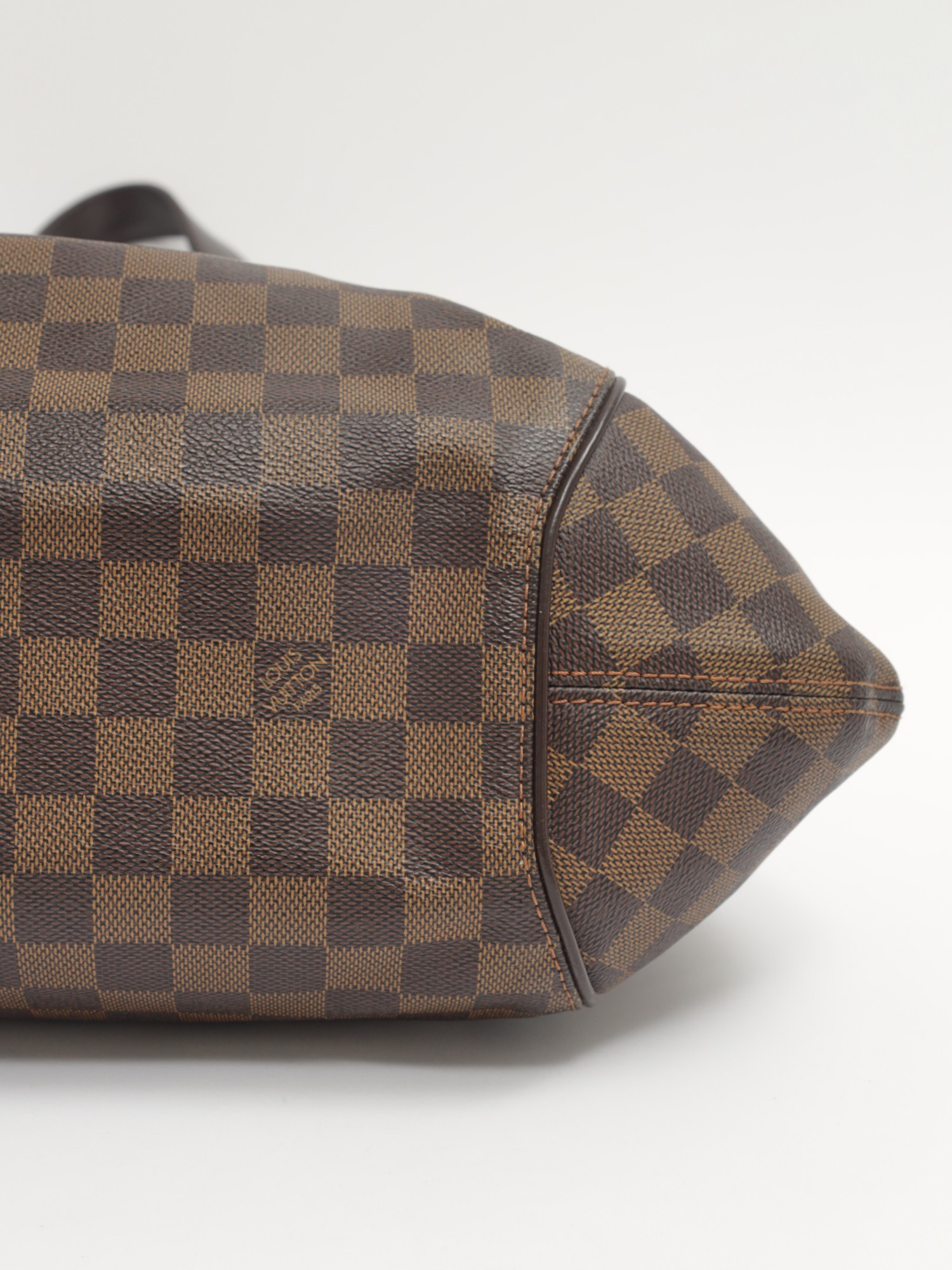 Louis Vuitton Sistina 9