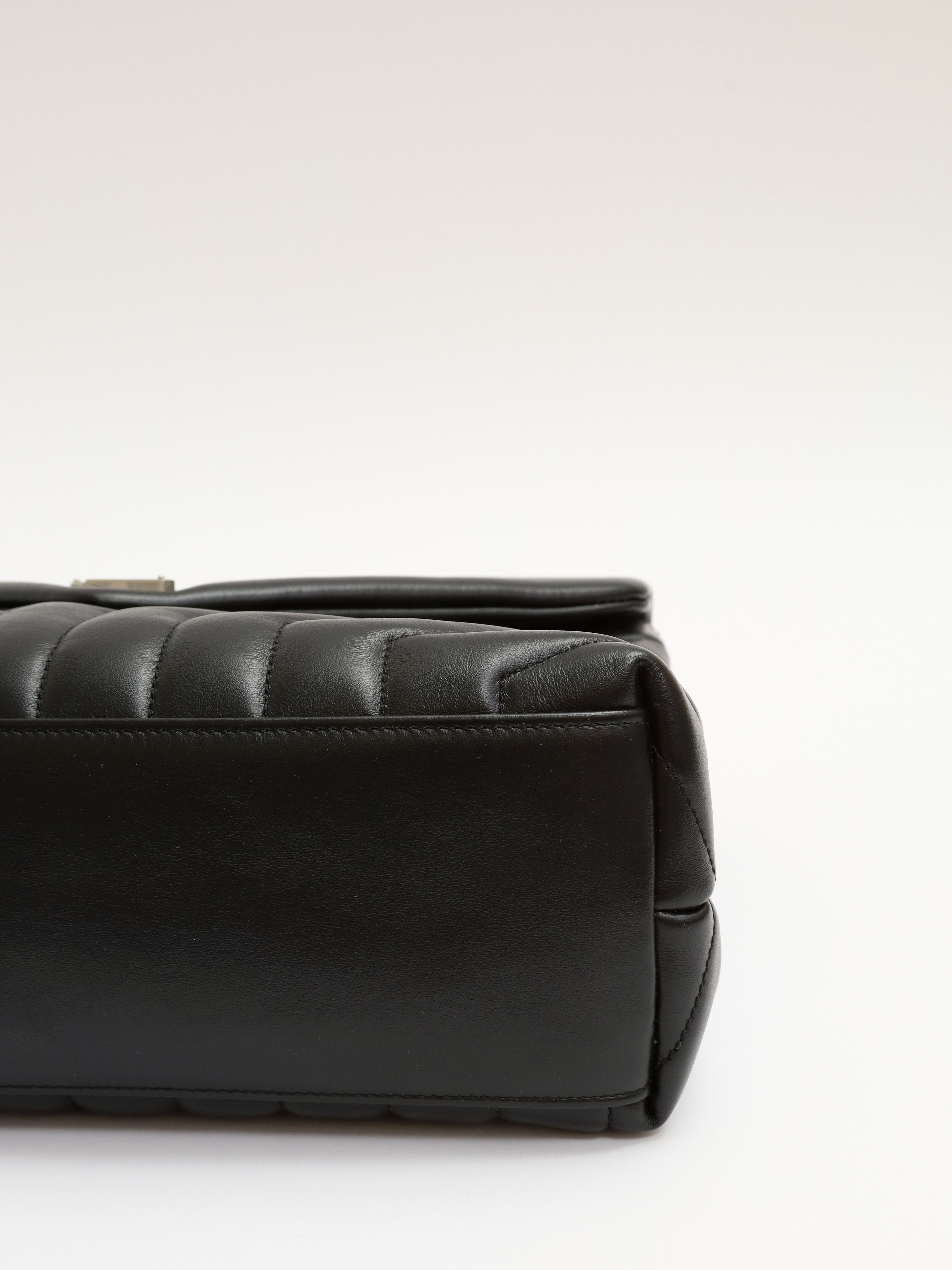 Сумки Saint Laurent Loulou изображение #6