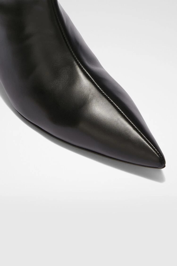 Jil Sander  37 5